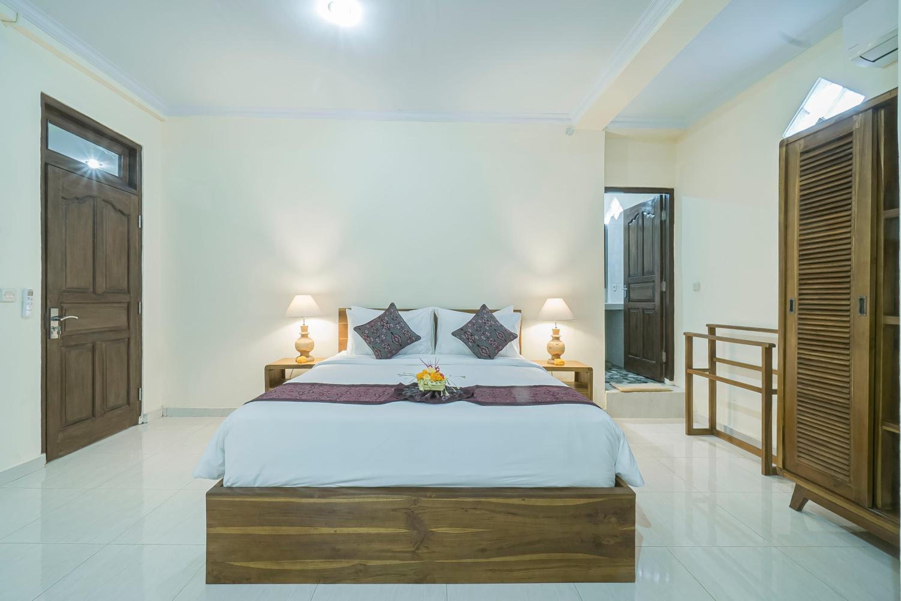 Vaneka Garden House - Image 4