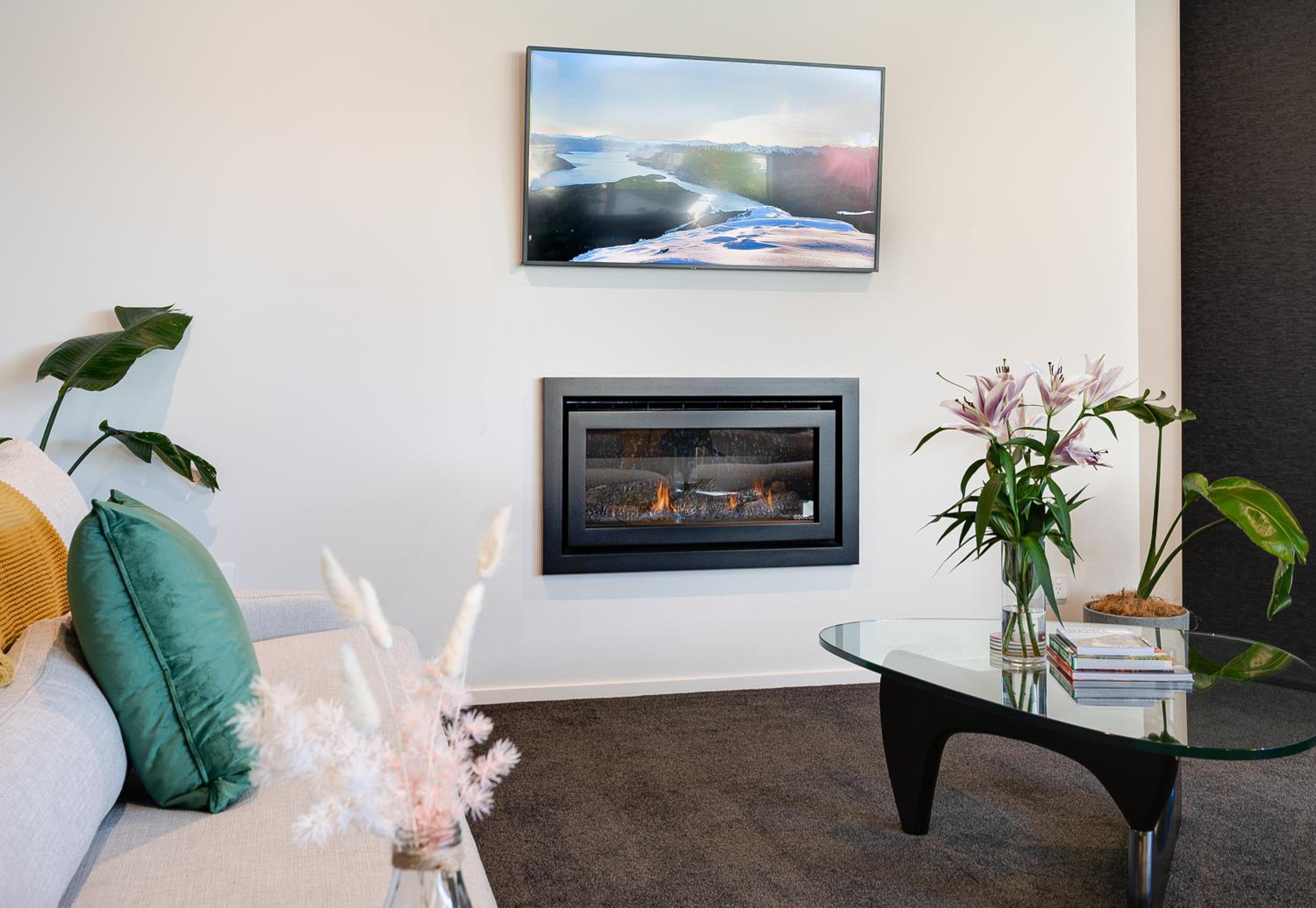 Homestead Retreat - 2 Bedroom - Lake View
