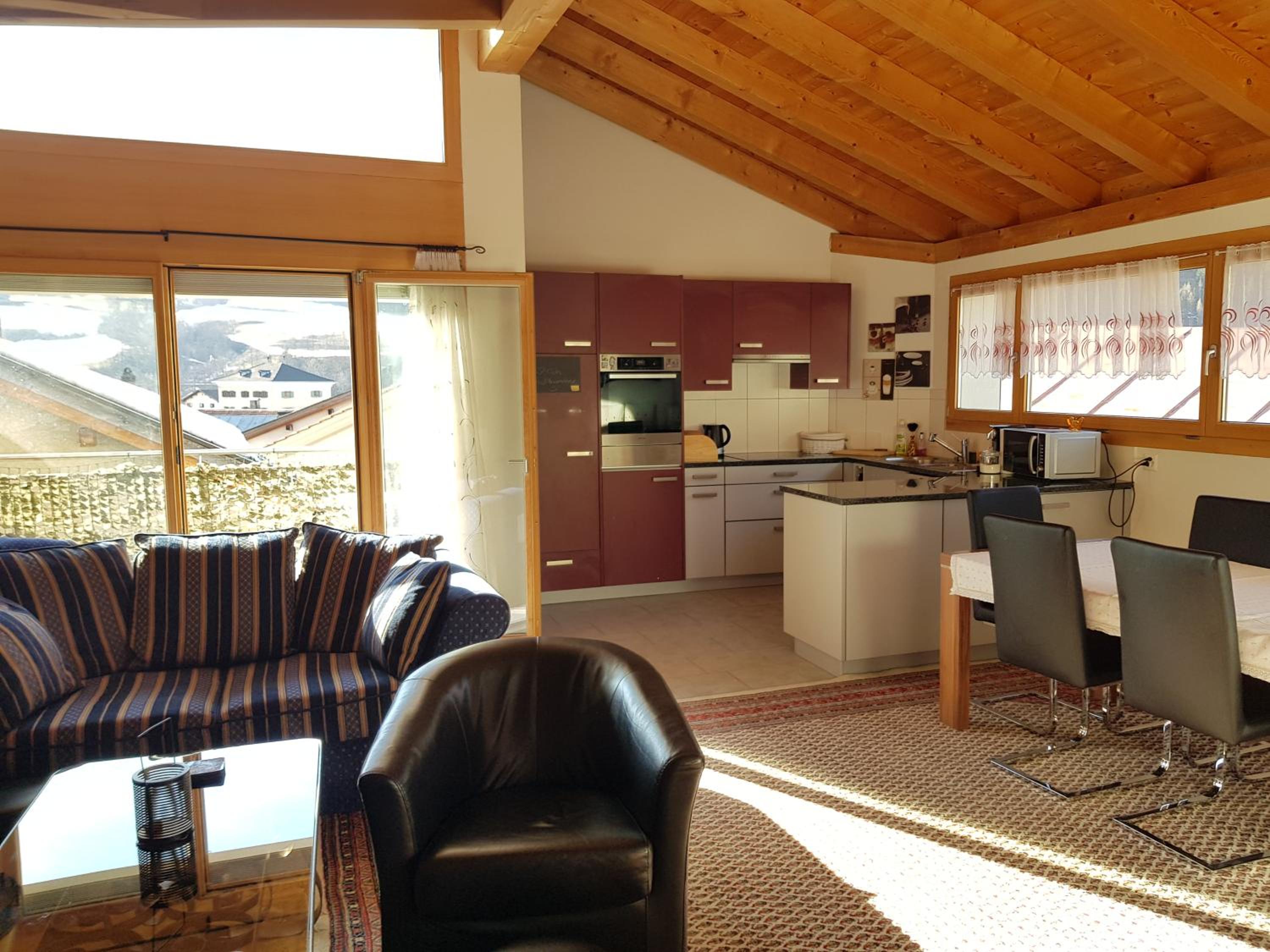 Neuwertige 3 ½ Zimmer-Wohnung in Zillis/Andeer view 3