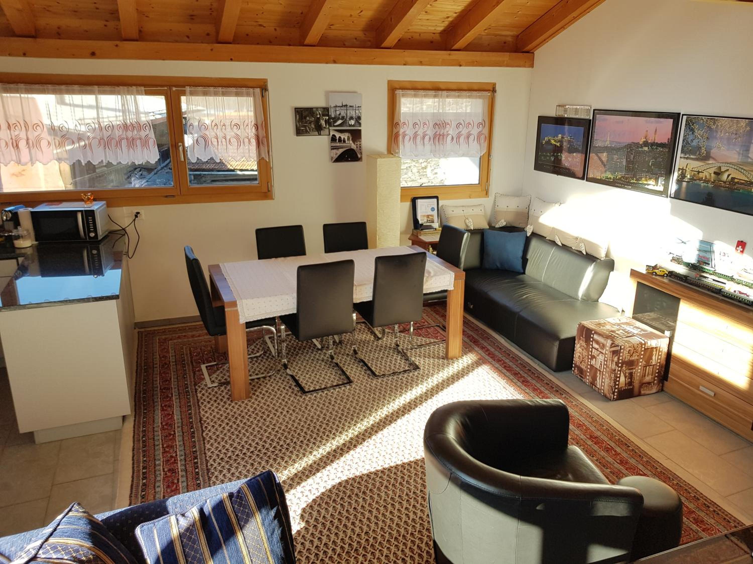 Neuwertige 3 ½ Zimmer-Wohnung in Zillis/Andeer view 2