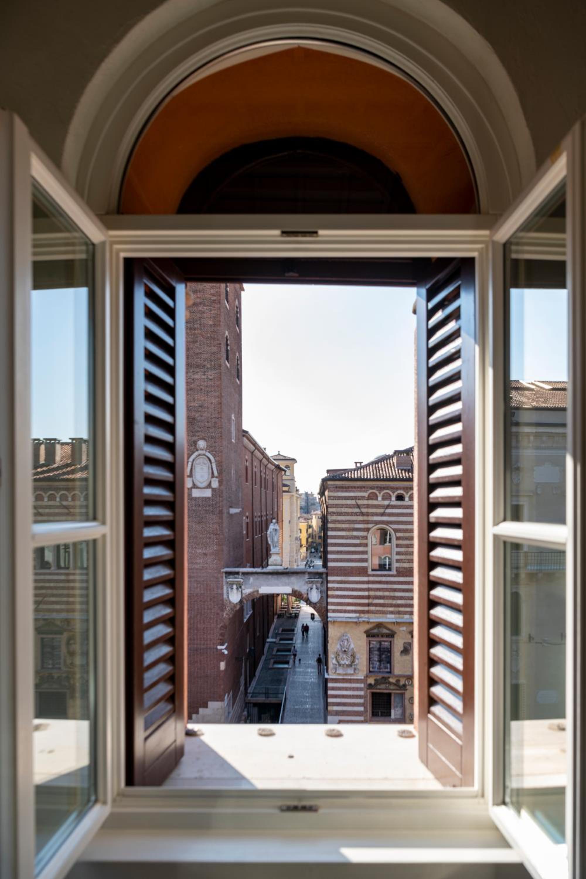 Lords of Verona Luxury Apartments