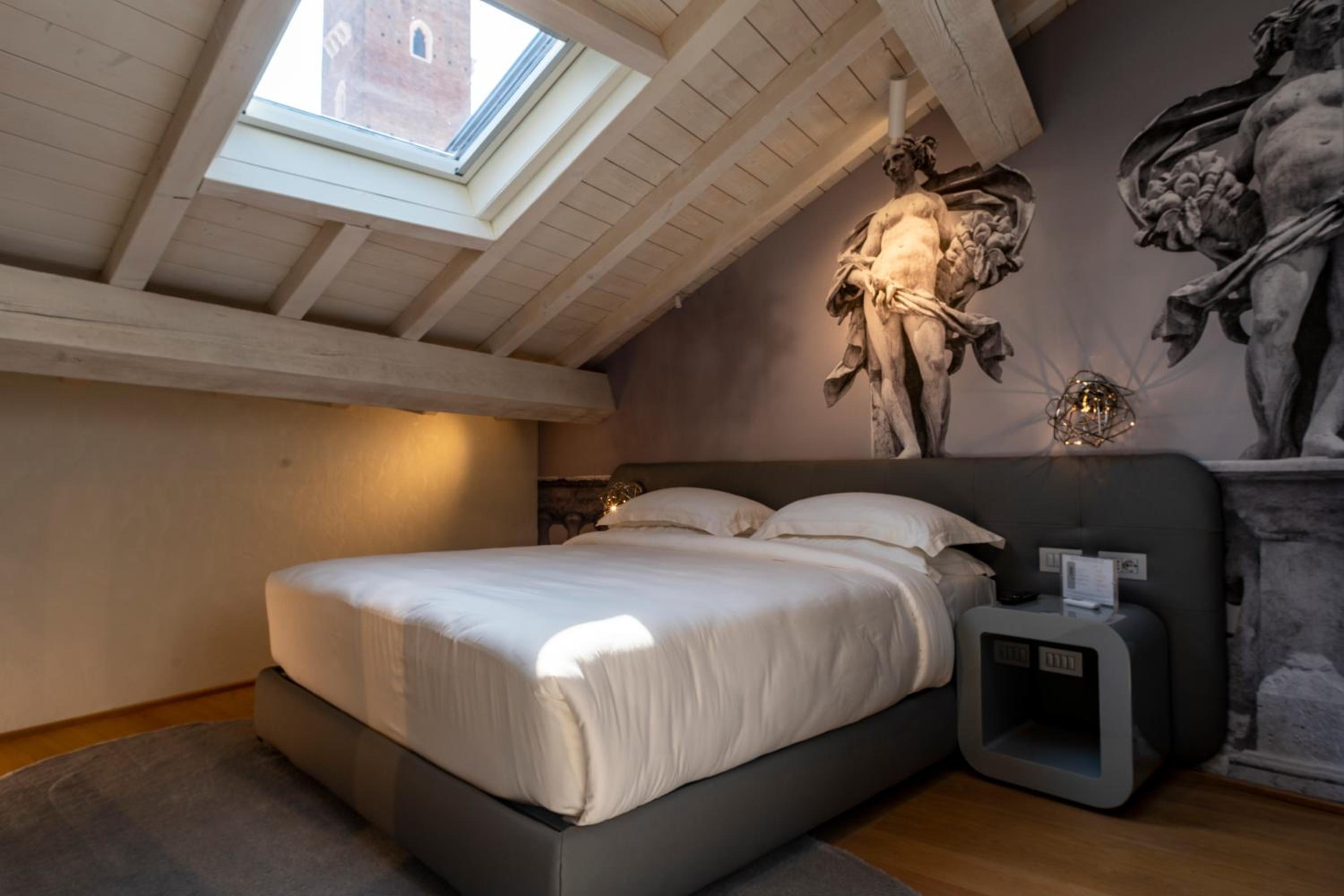 Lords of Verona Luxury Apartments
