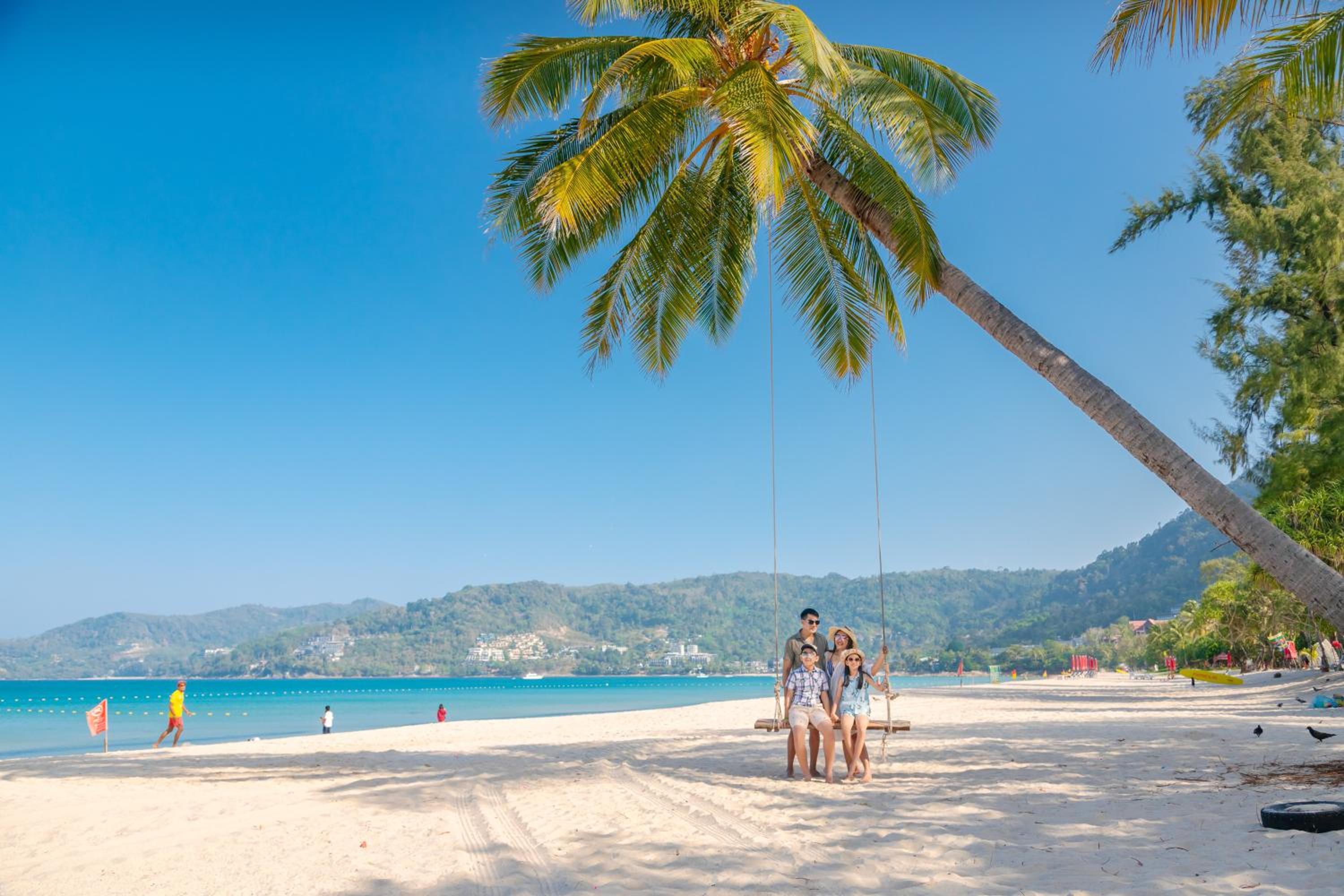 Holiday Inn Express Phuket Patong Beach Central by IHG