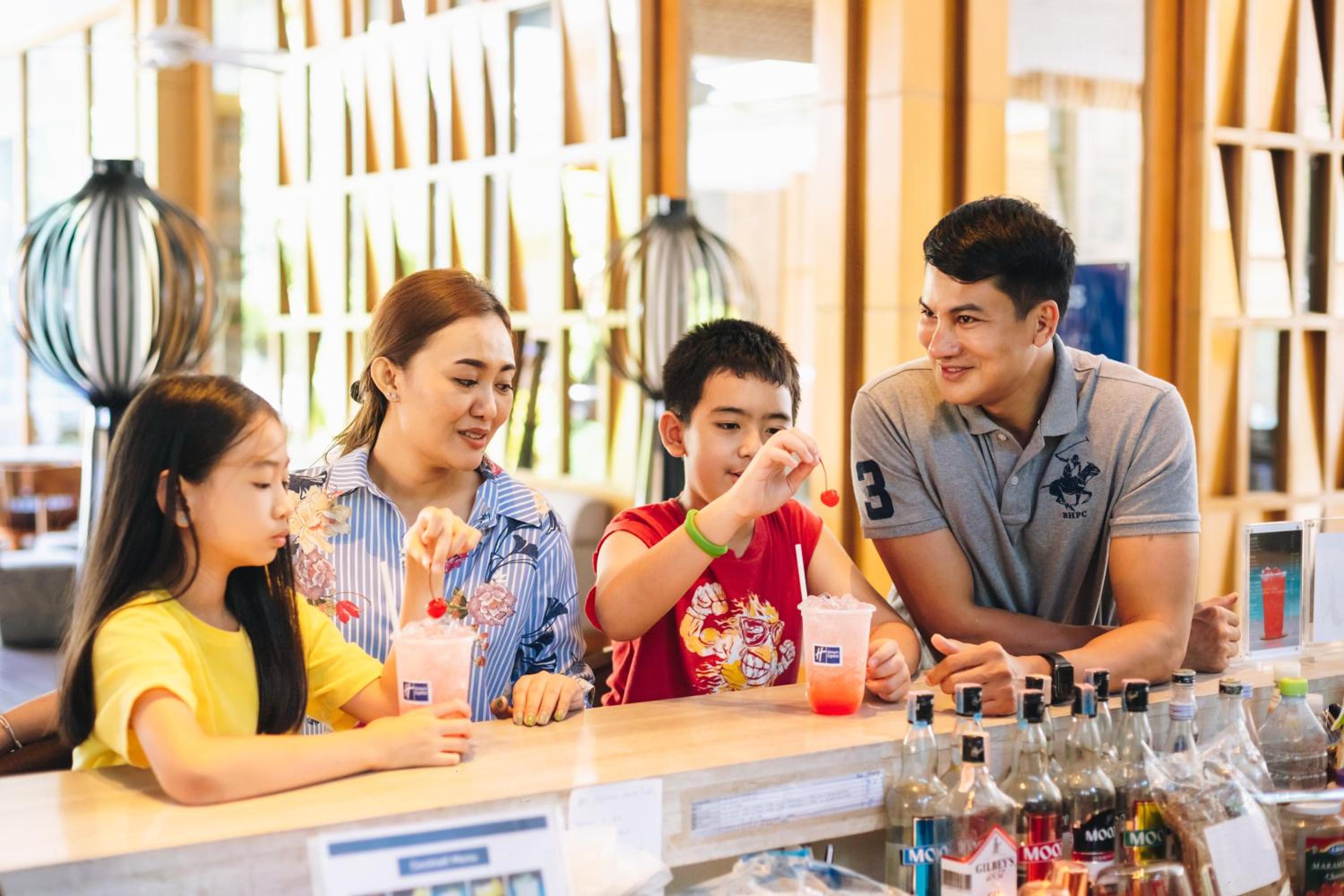 Holiday Inn Express Phuket Patong Beach Central by IHG