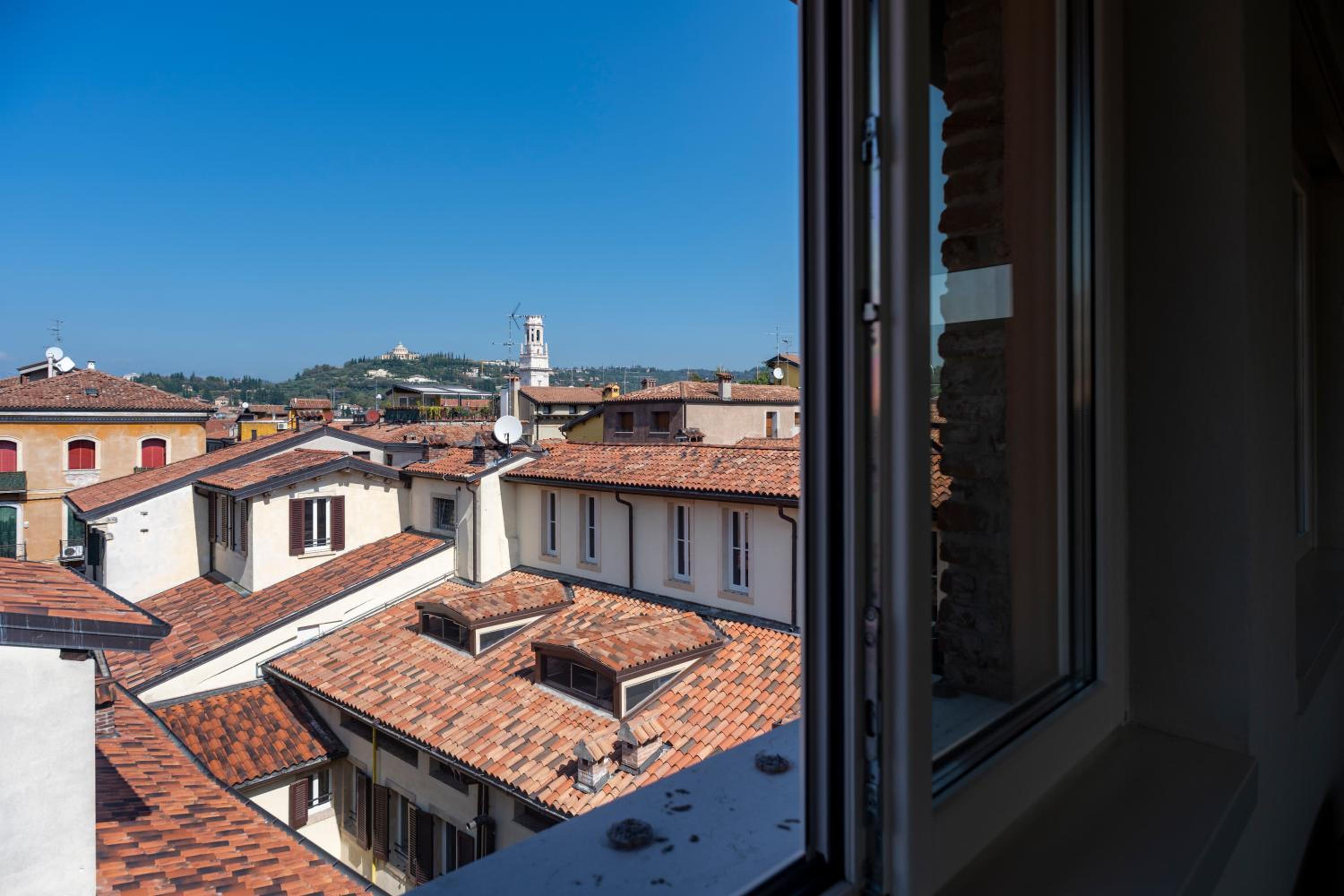 Lords of Verona Luxury Apartments