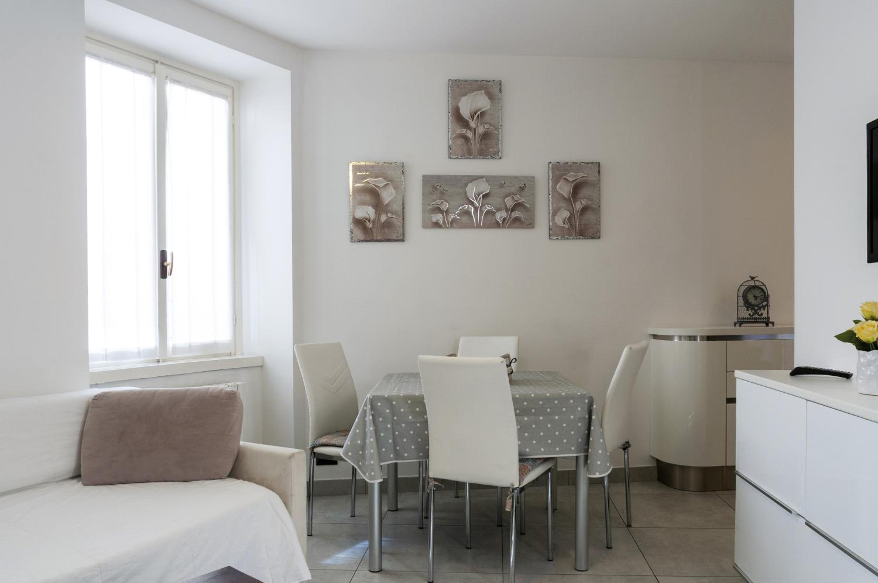 VILLA FENIX BERGAMO view 3