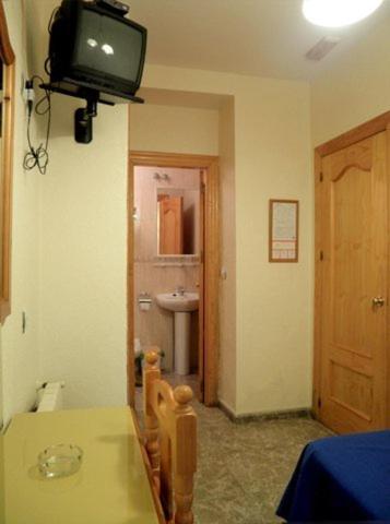 Photo 33