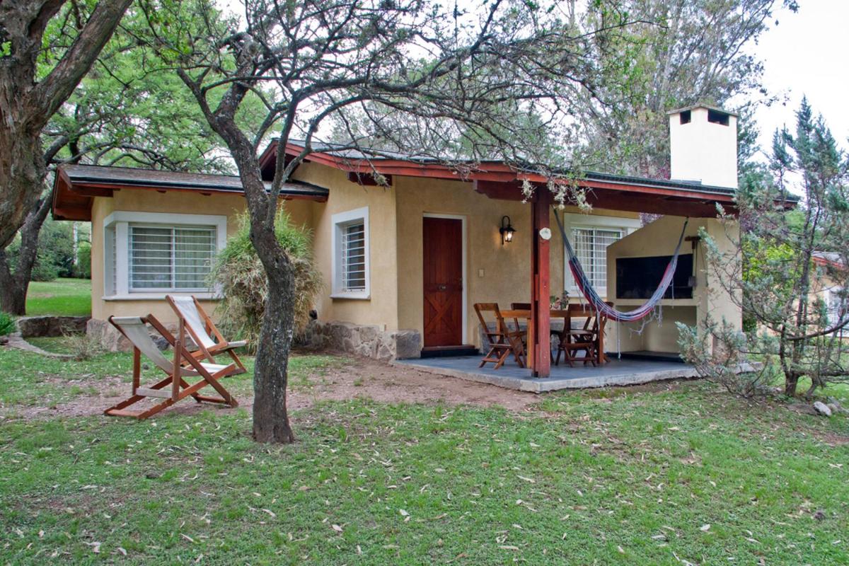 Del Arroyo Cabañas
