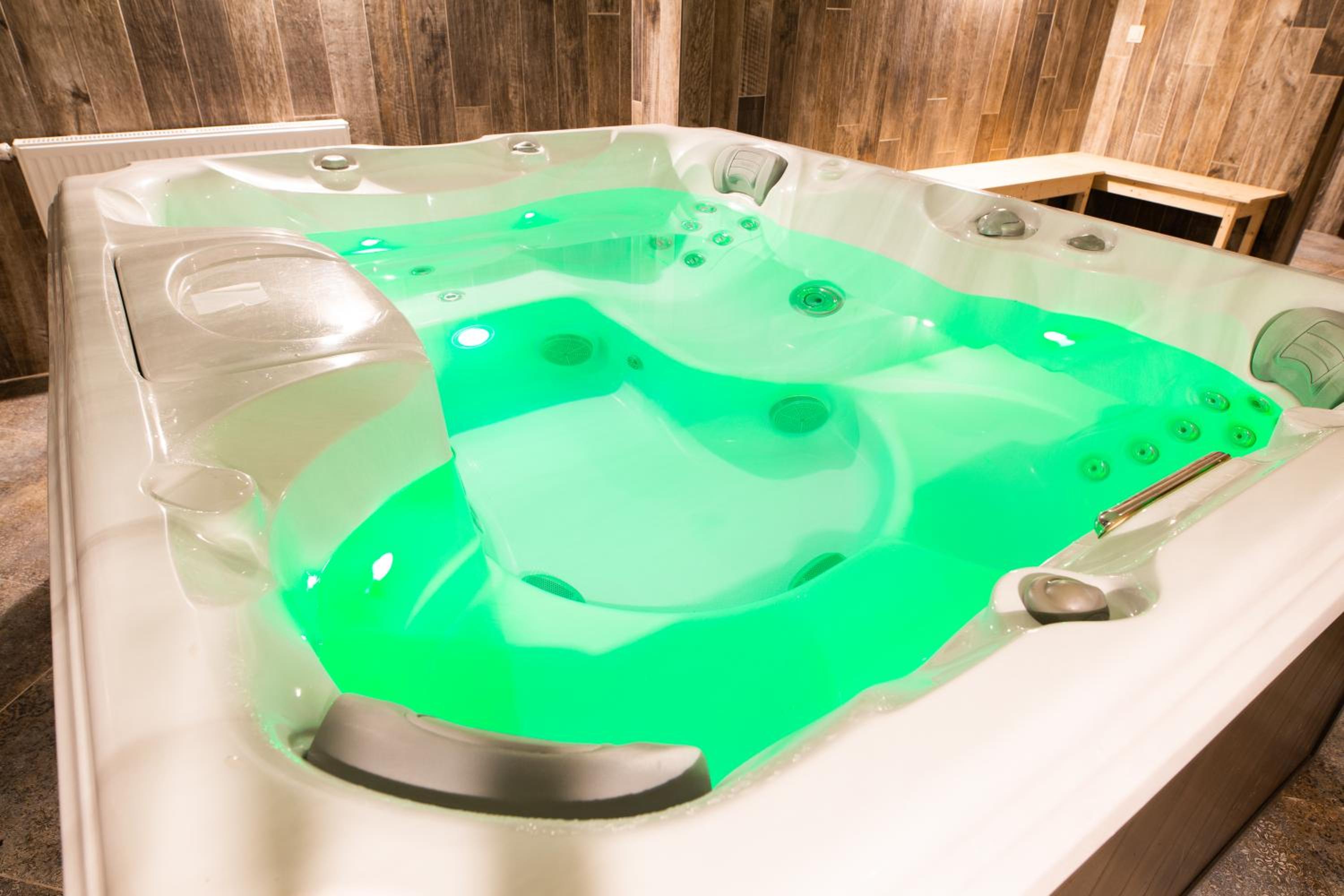 Jacuzzi