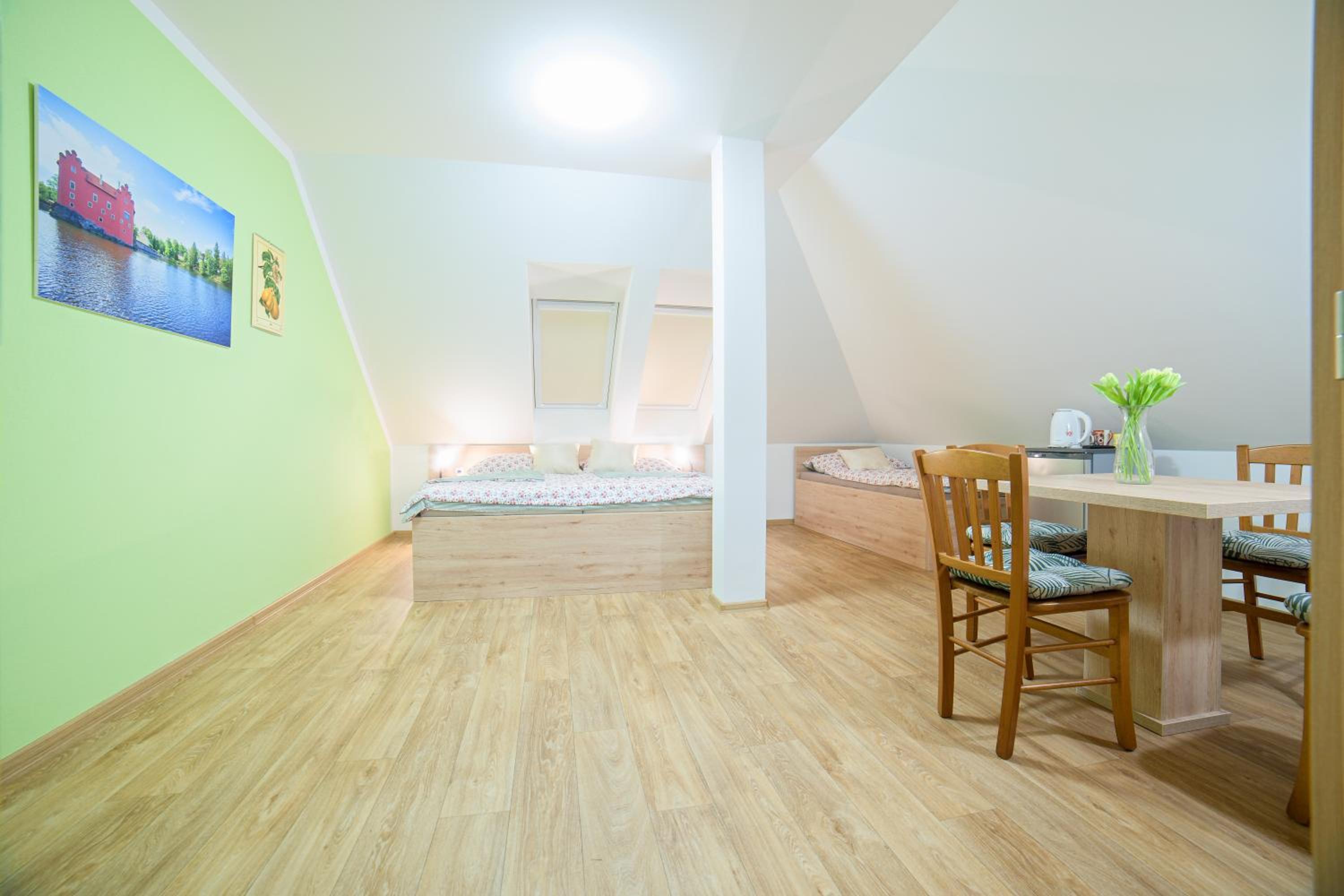 Penzion a restaurace Zlatovláska u zámku Červená Lhota