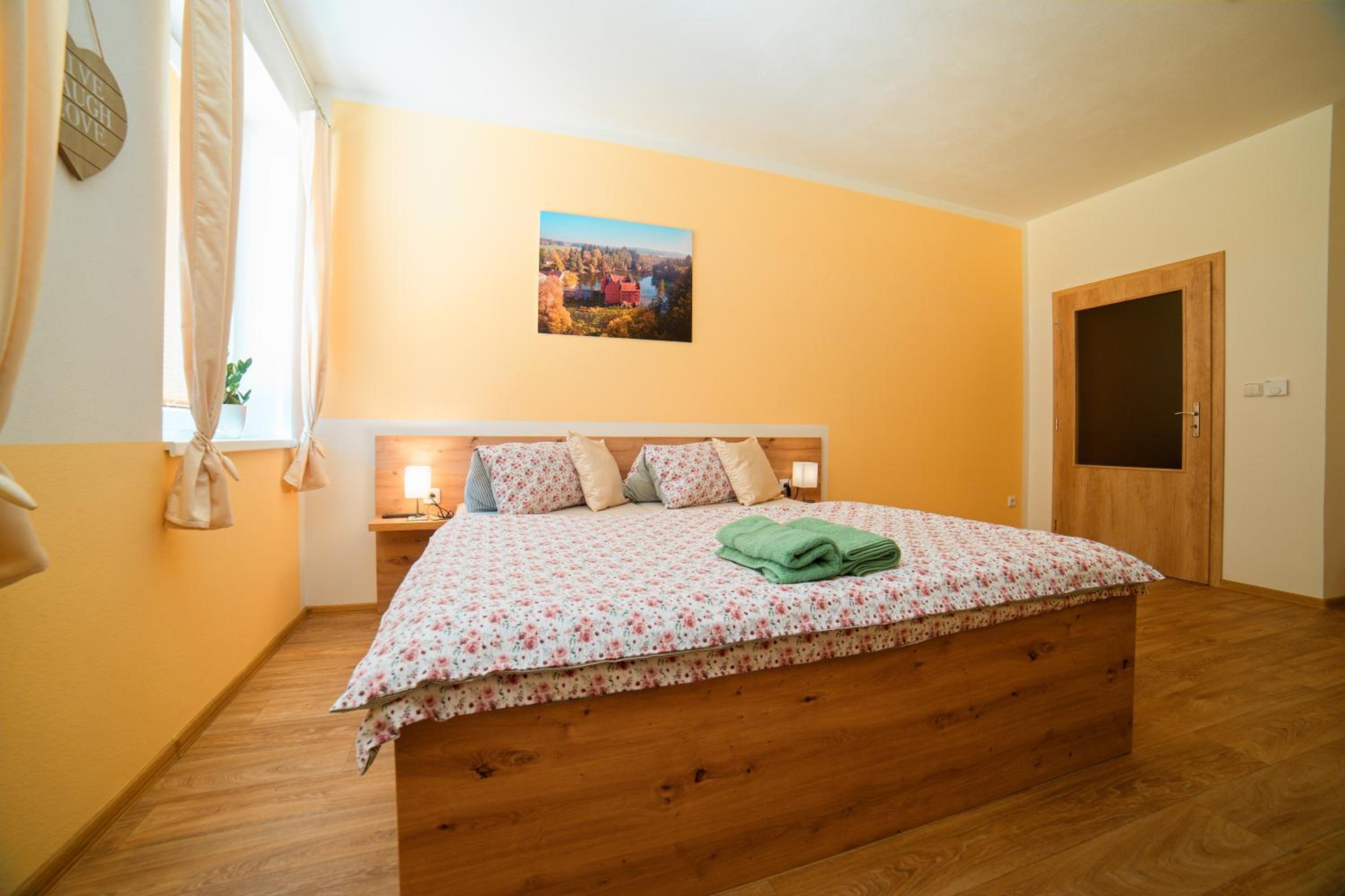 Penzion a restaurace Zlatovláska u zámku Červená Lhota