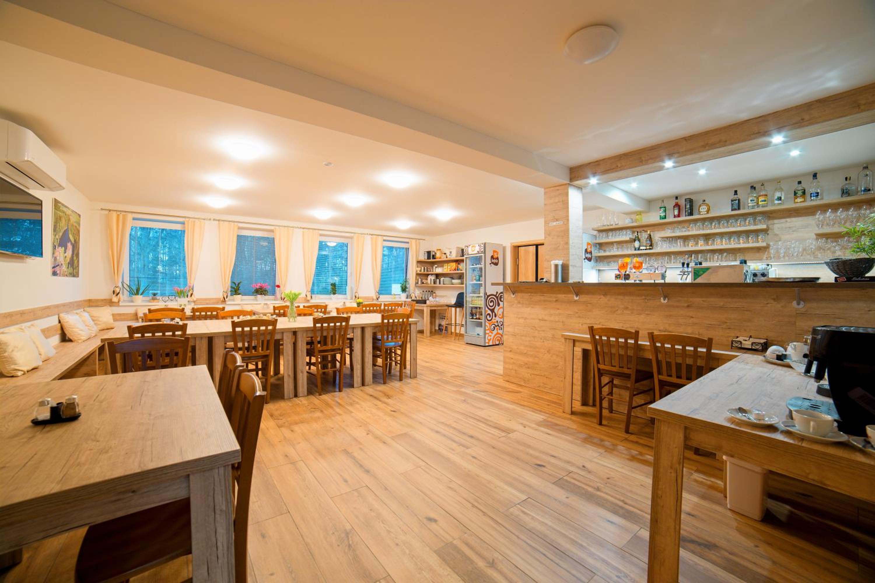Penzion a restaurace Zlatovláska u zámku Červená Lhota