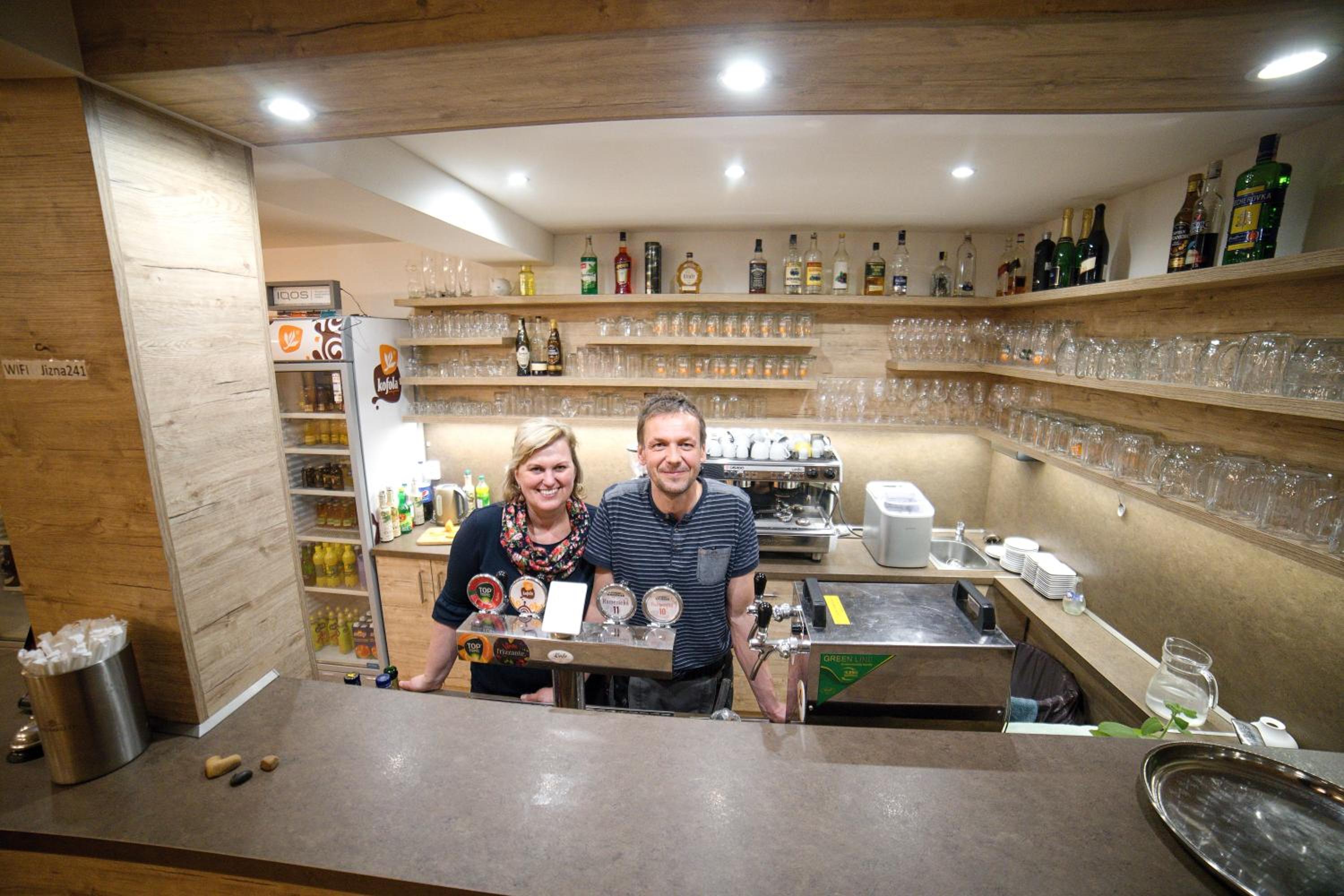 Penzion a restaurace Zlatovláska u zámku Červená Lhota