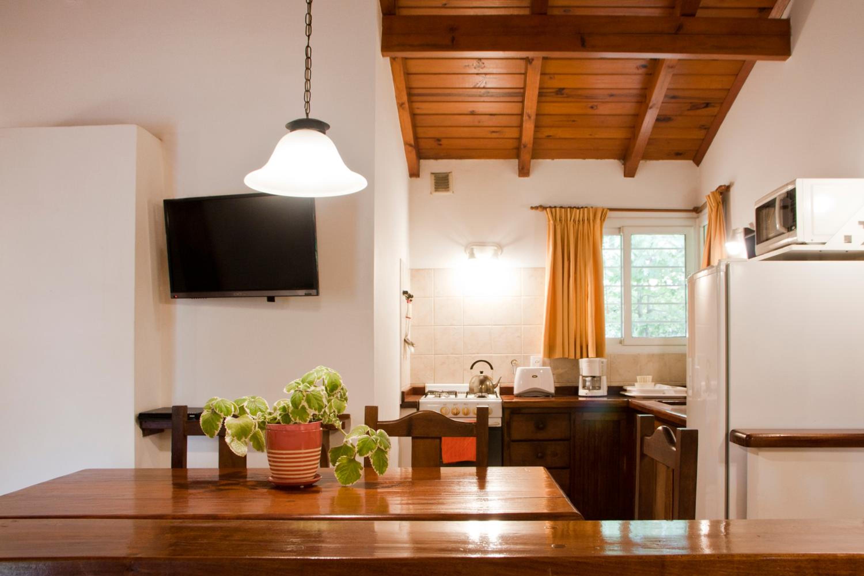 Del Arroyo Cabañas