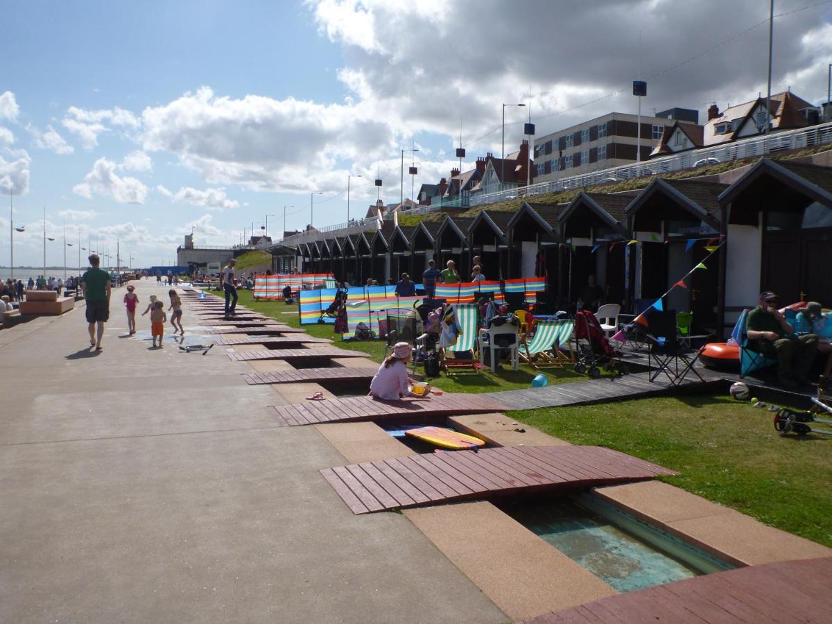Bridlington Vacations - The Royal Bridlington - Property Image 25