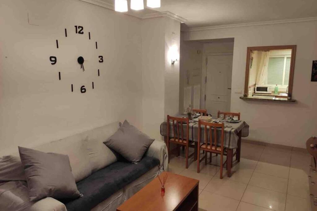 Apartamento con HidroMasaje 1ª Línea de Playa view 3