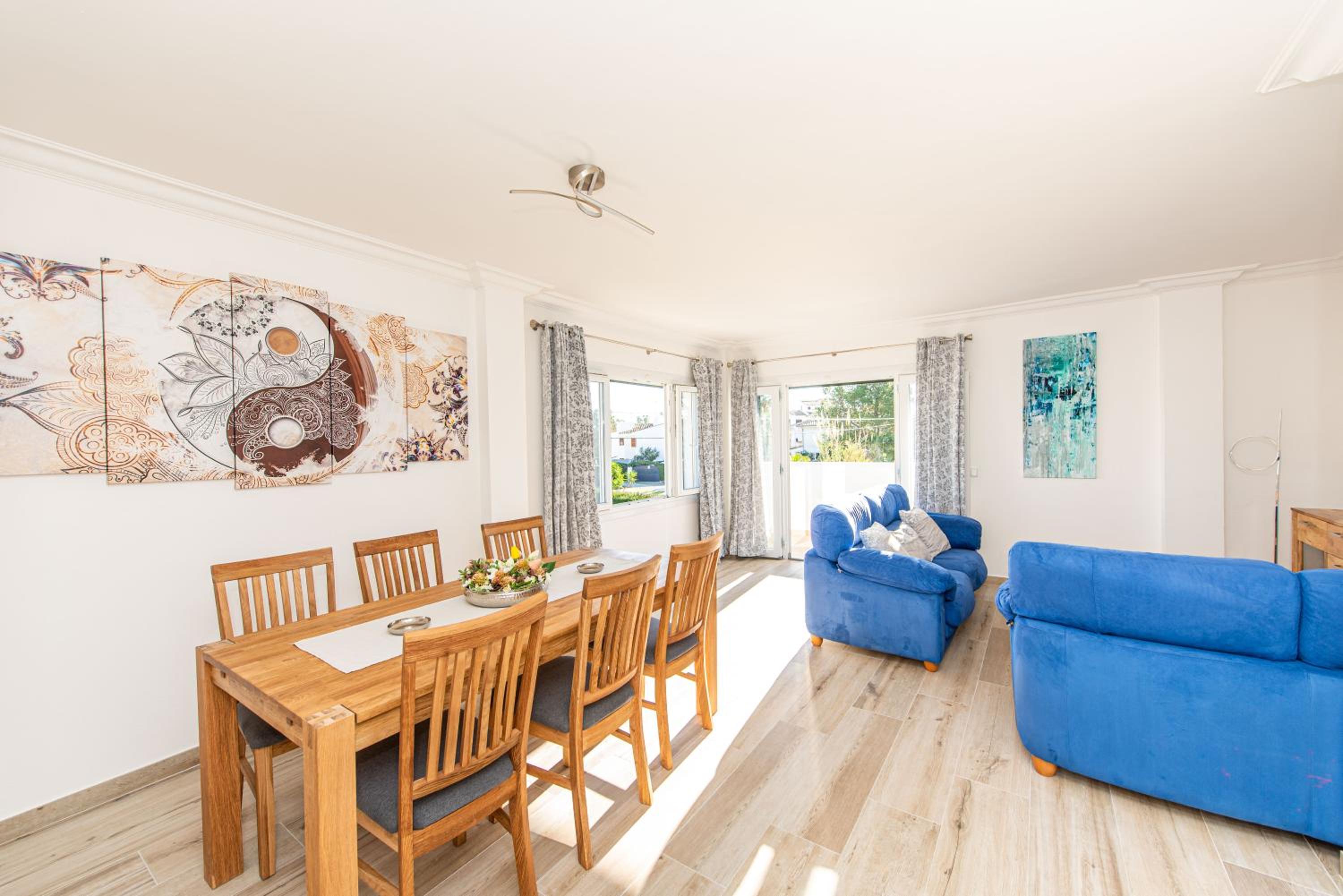 A perfect location villa for holidays with AC and private pool view 3