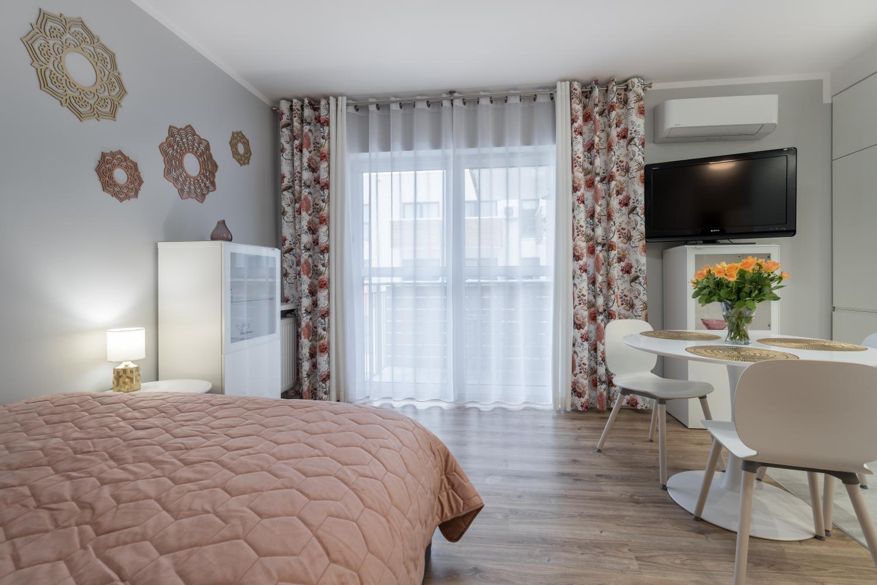 Flow Apartments Toruń view 3