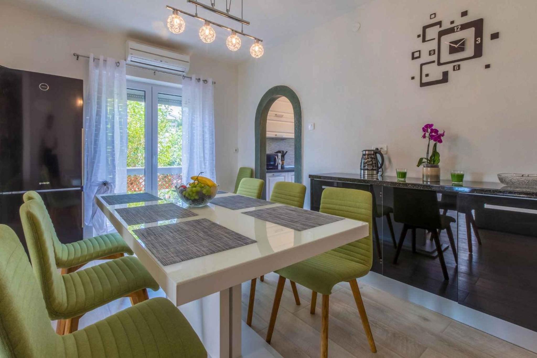 Holiday home in Jadranovo 39402