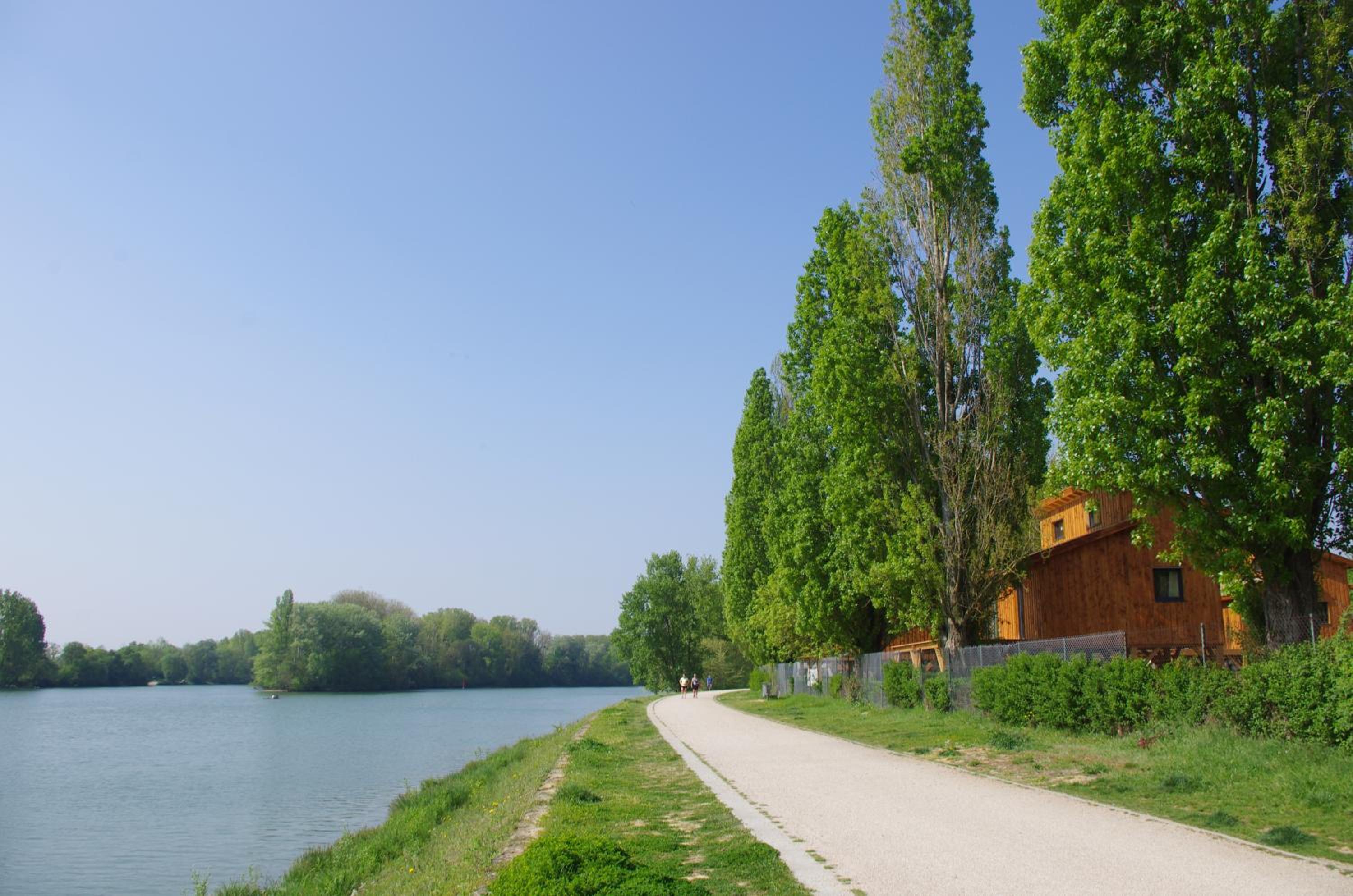 Kanopée Village