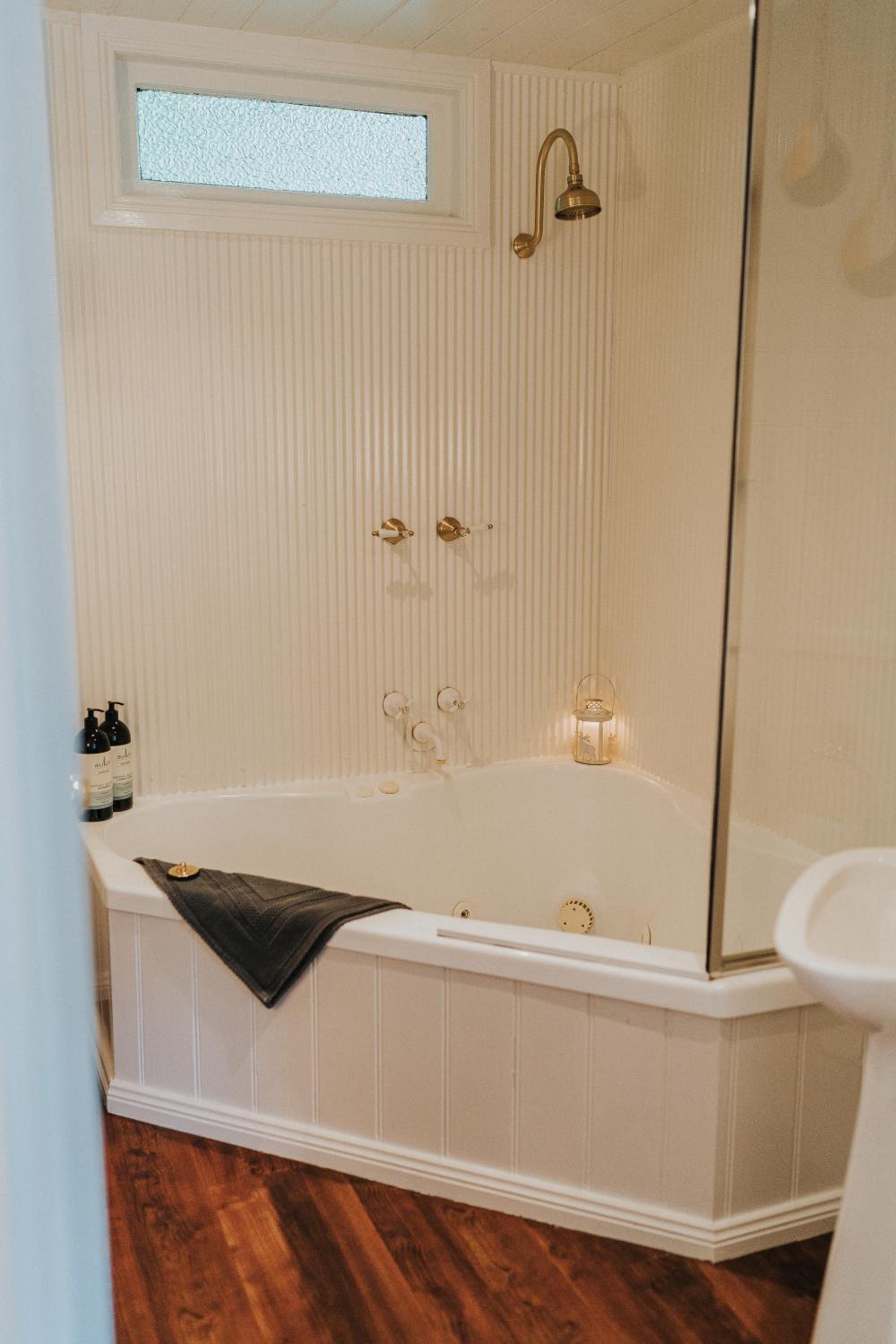 Wild Orchid Olinda Private Luxury Cottage