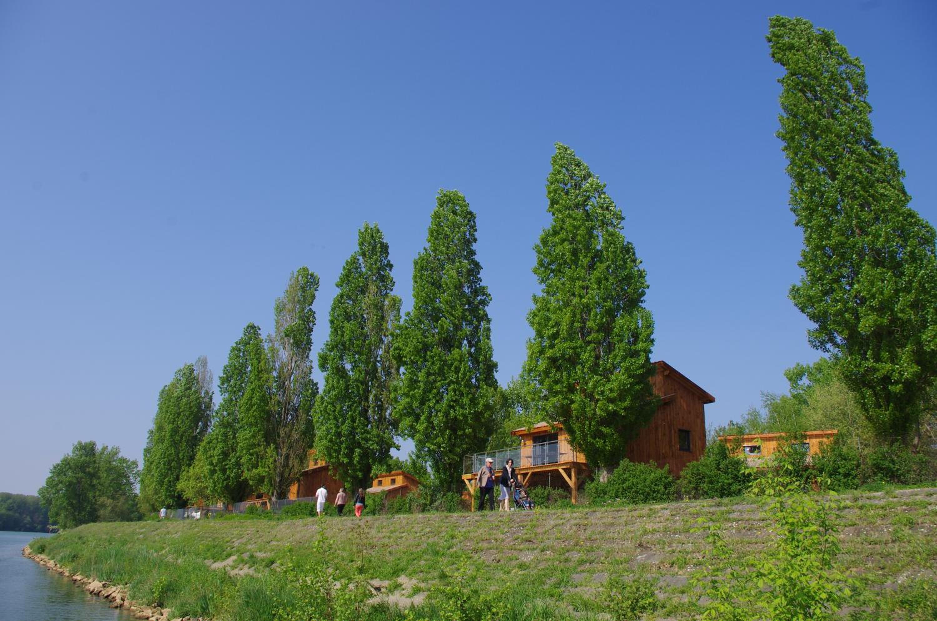 Kanopée Village