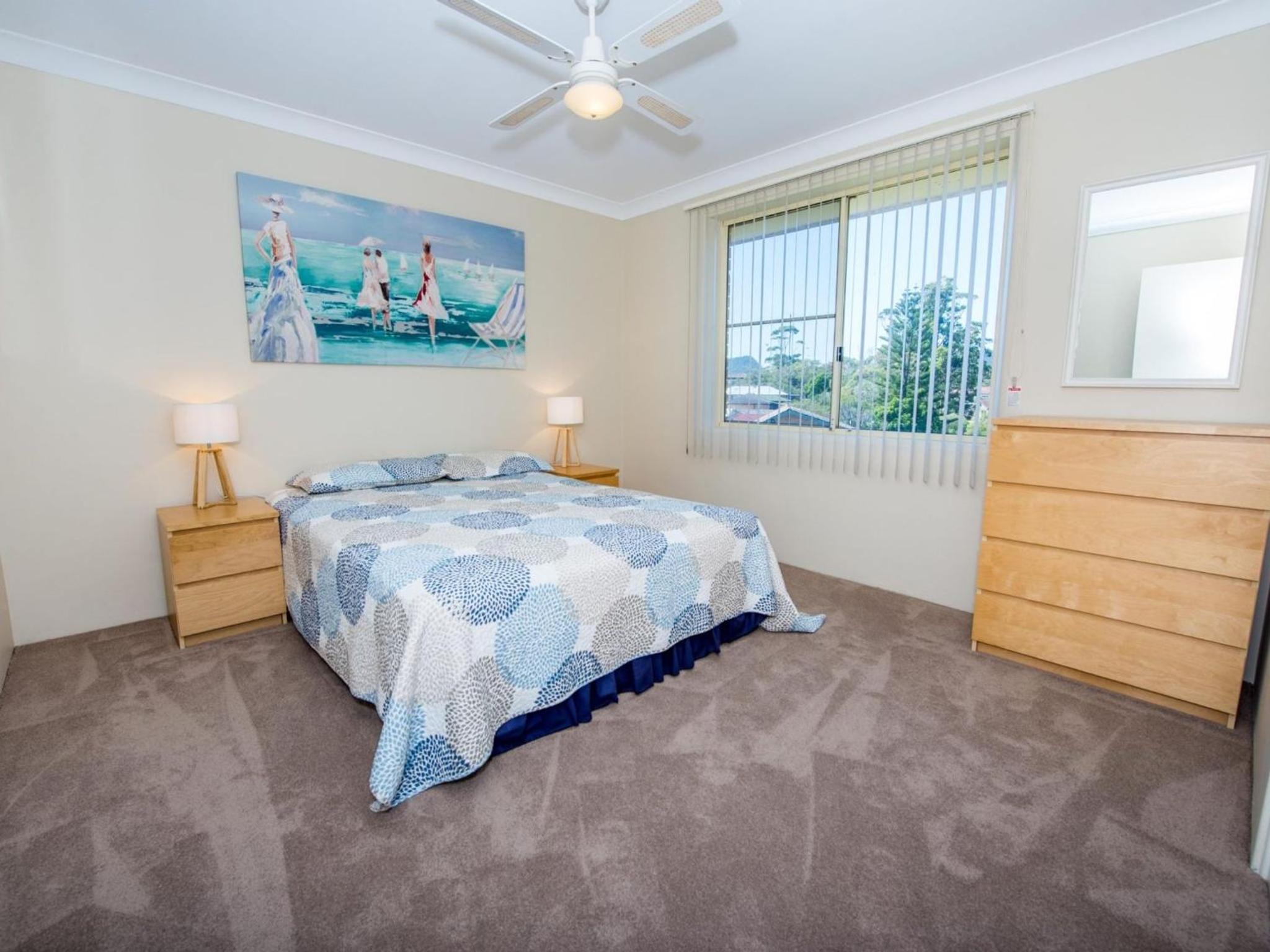 Collendina 15 19 Kurrawa Close water views and wifi