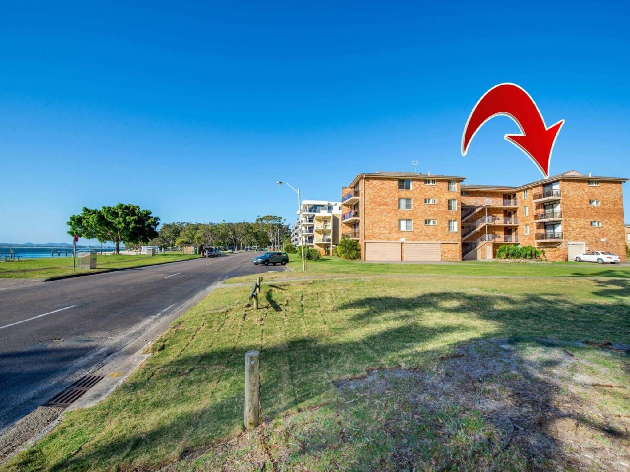 Collendina 15 19 Kurrawa Close water views and wifi