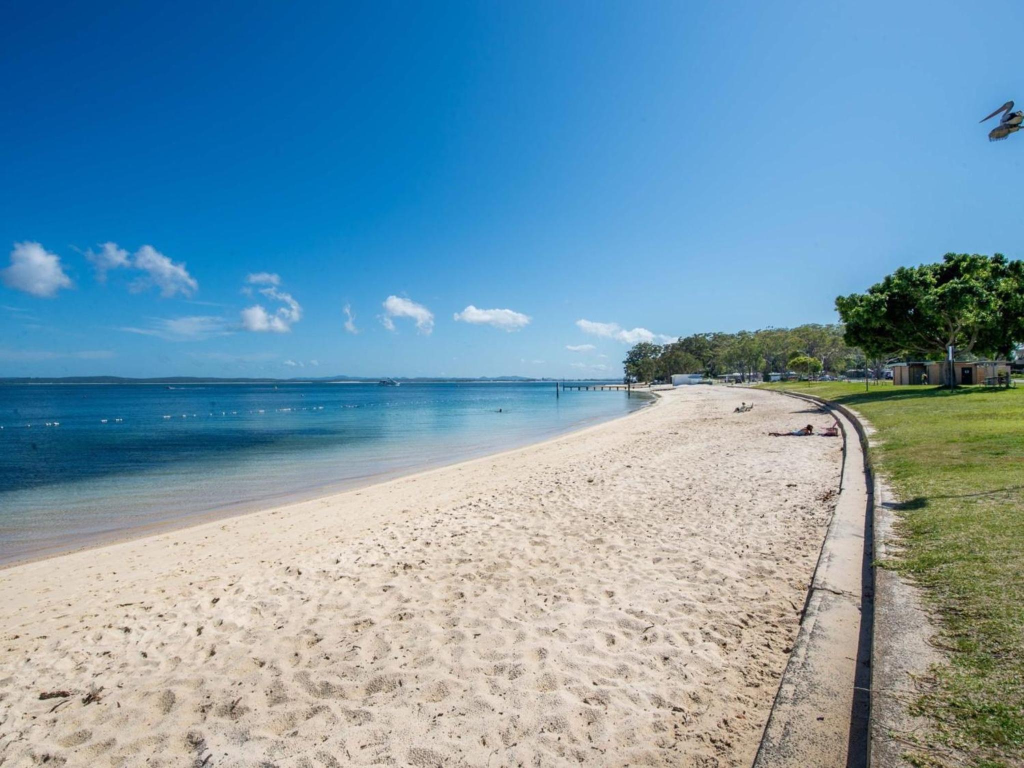 Collendina 15 19 Kurrawa Close water views and wifi