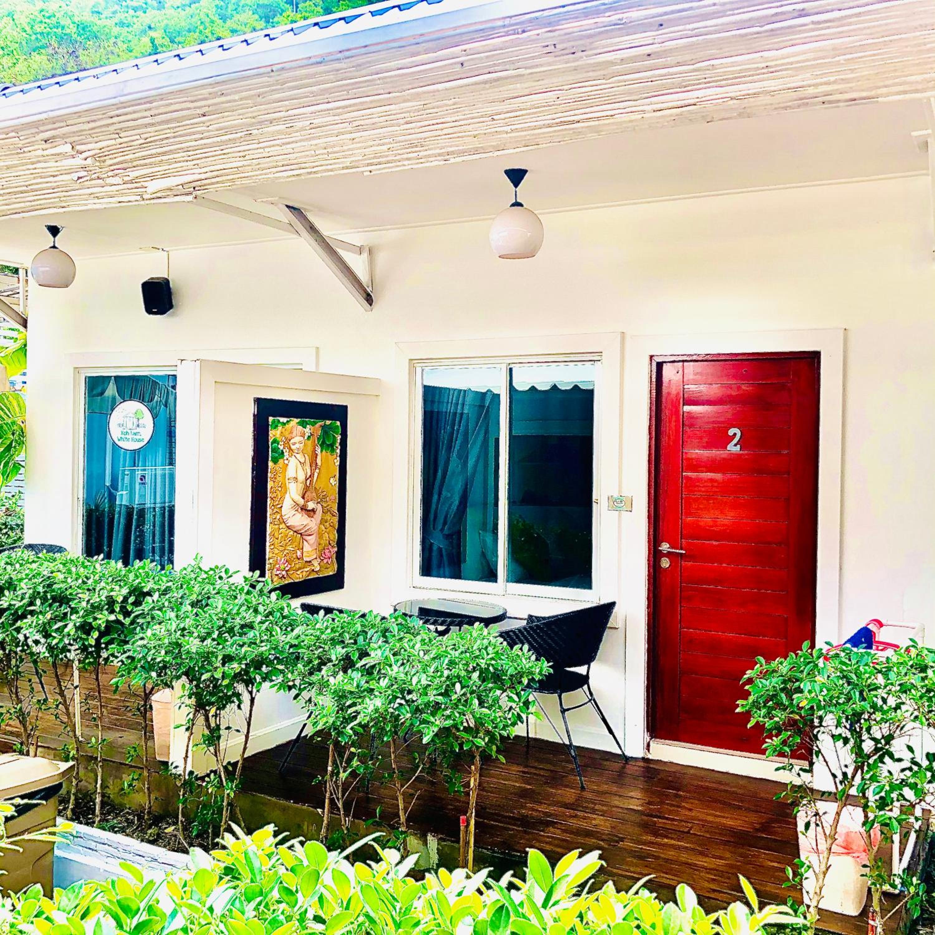 Koh Larn White House