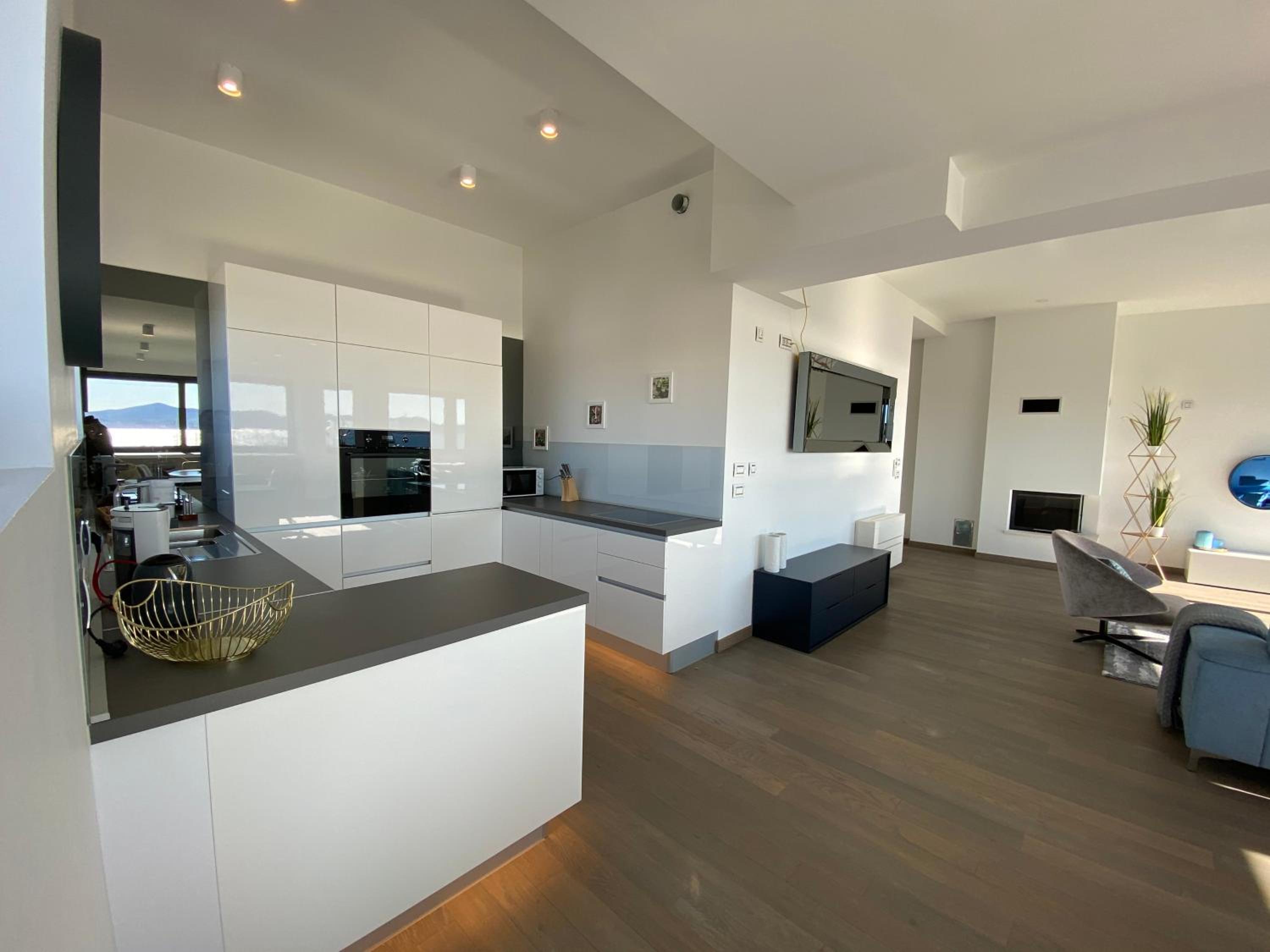 The View Luxury Residence with Pool view 2