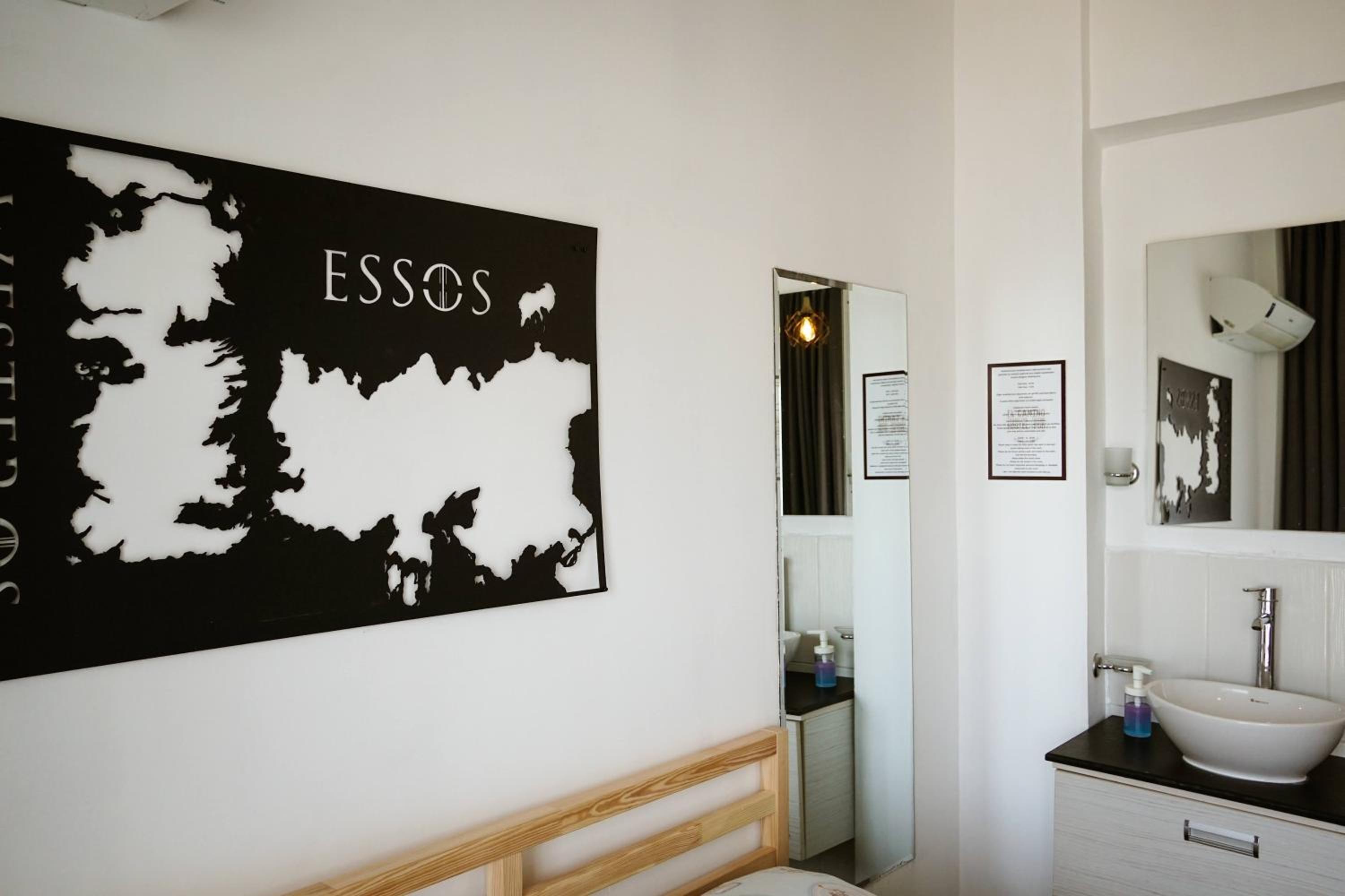 El Camino Yurt & Pub - Image 29