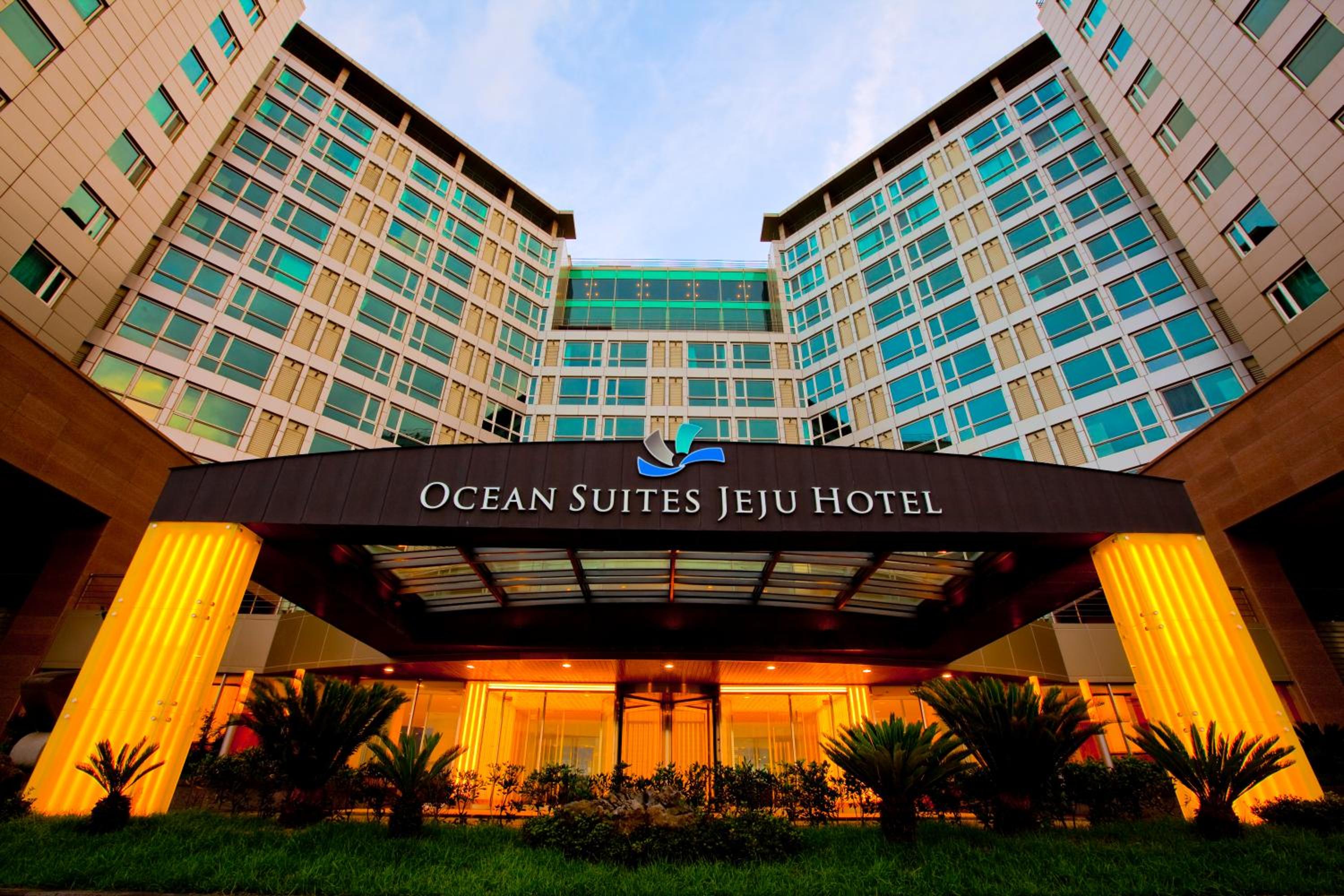 Jeju Vacations - Ocean Suites Jeju Hotel - Property Image 1