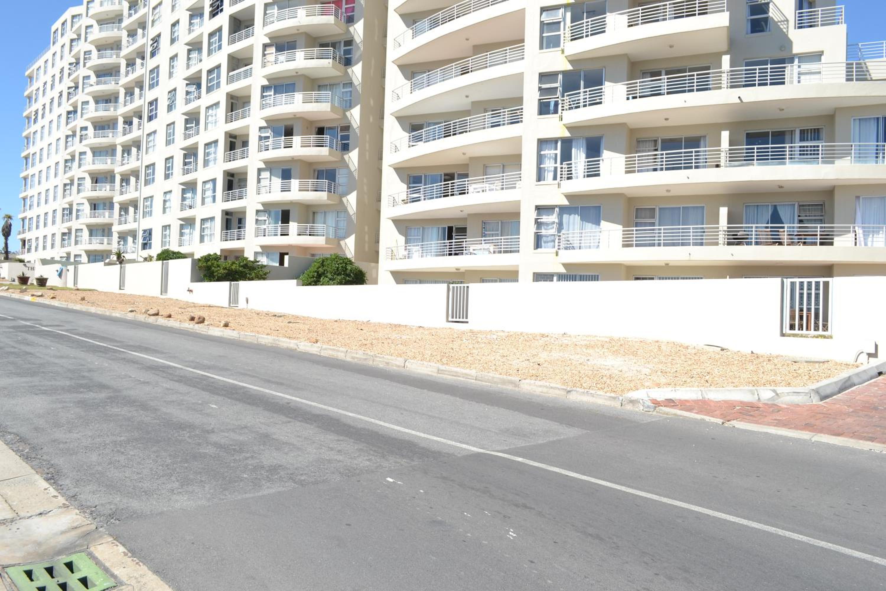 KiteView - Spacious 2 Bedroom with iconic views