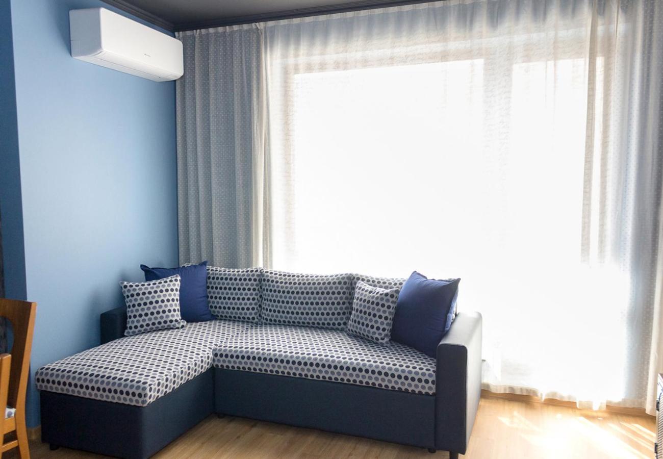 Vili's Place - 1 Bedroom Apartment with Balcony