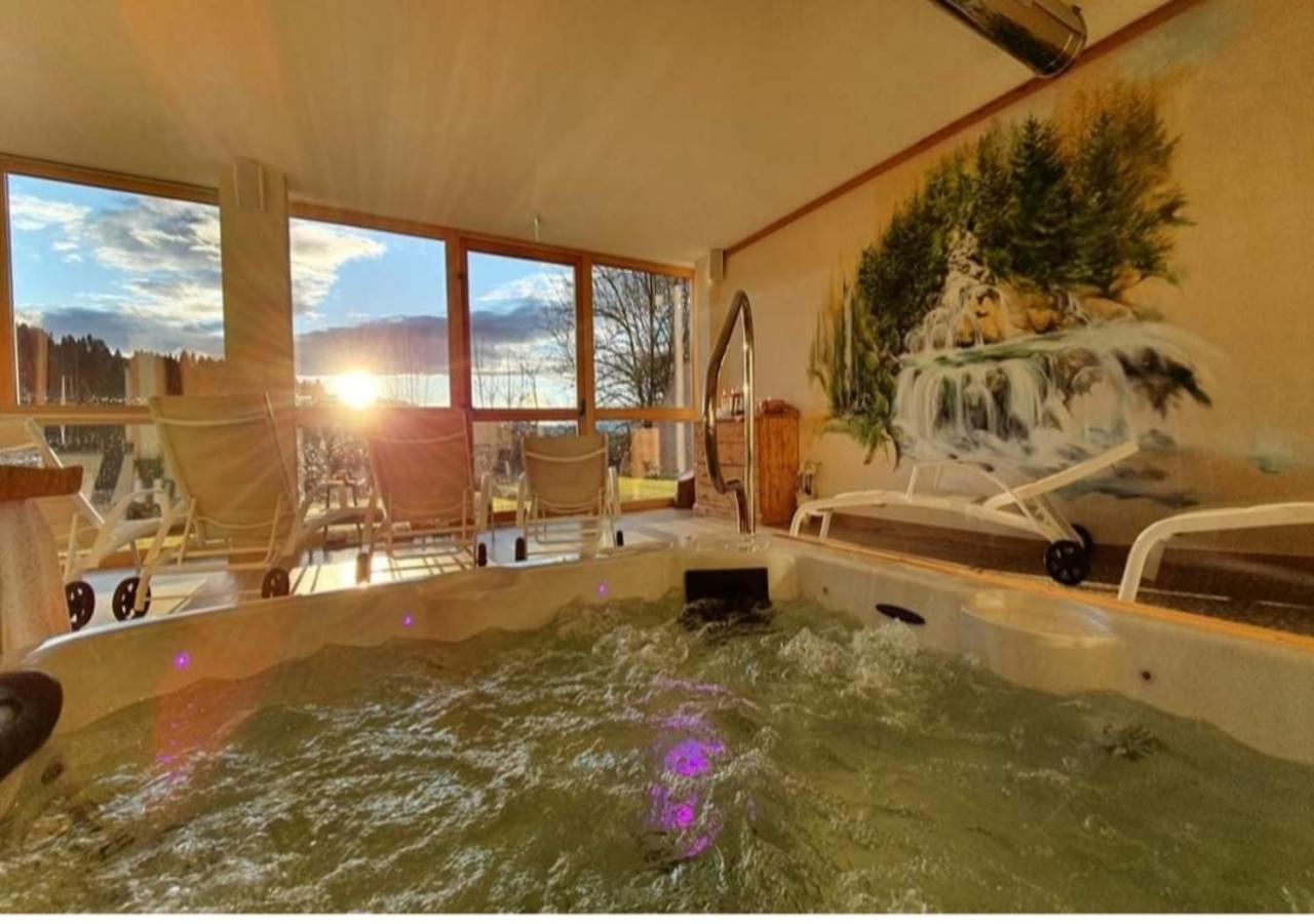 Jacuzzi