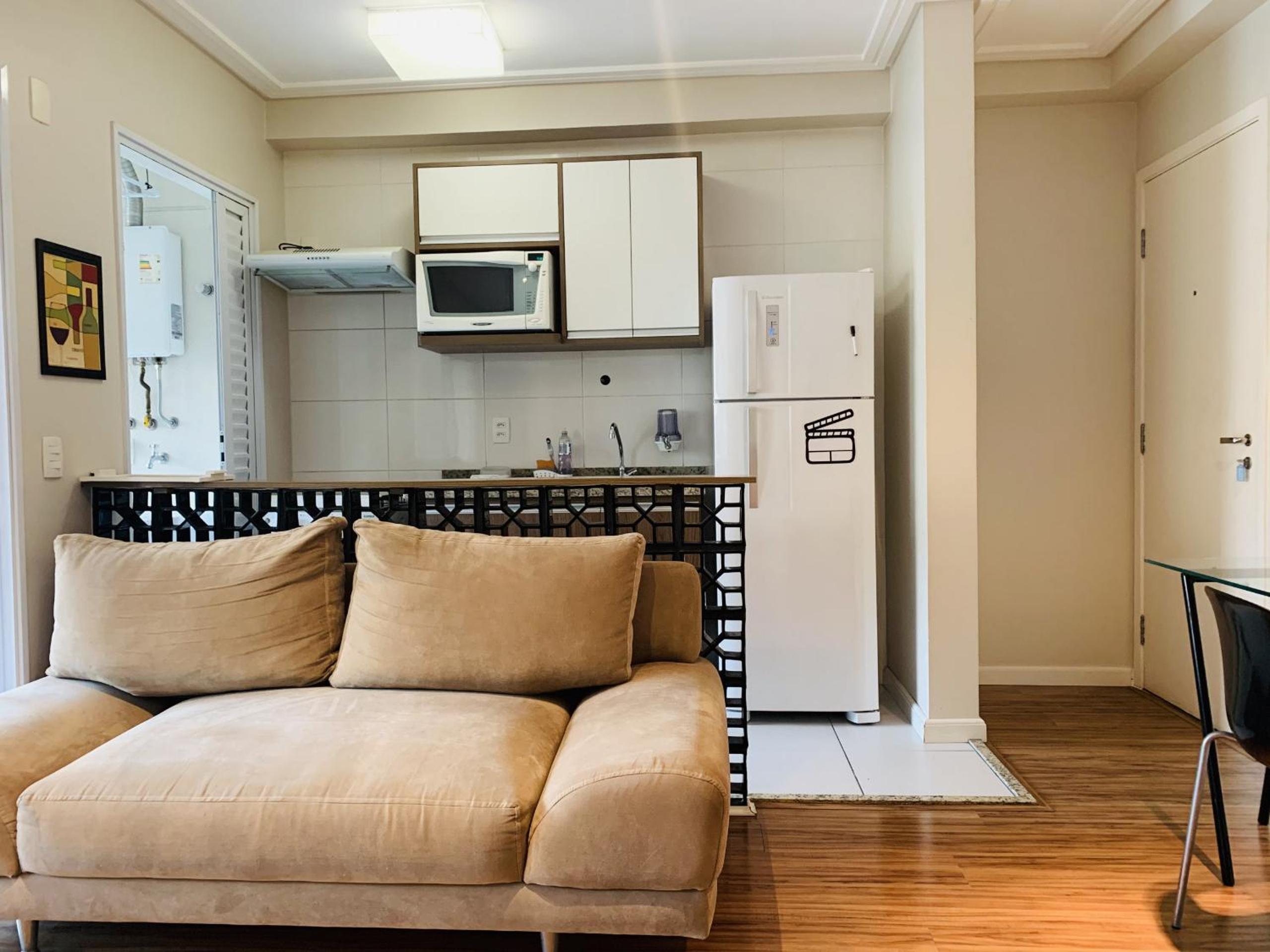 CS Apartamento a 200 metros da Paulista com AC