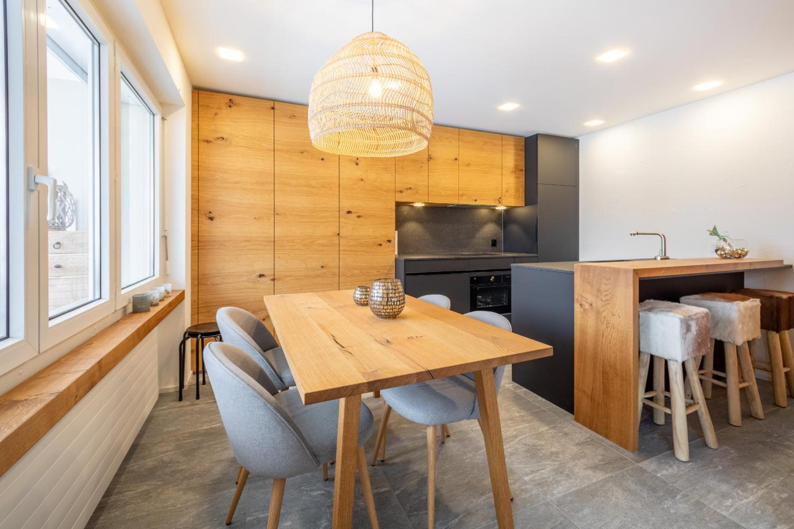 LAAX Homes - Val Signina 7-12 view 5