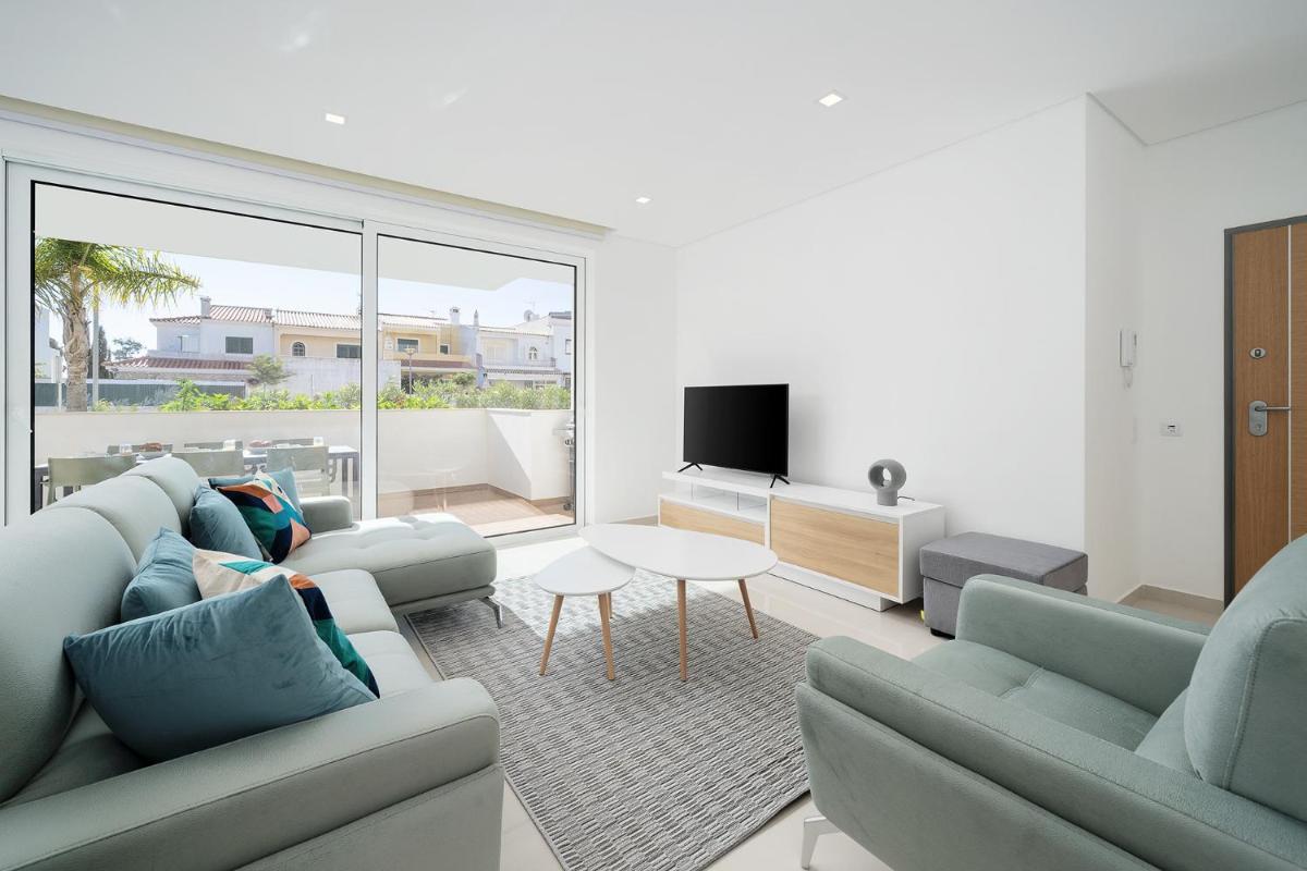 Ultramodern Apartment view 5