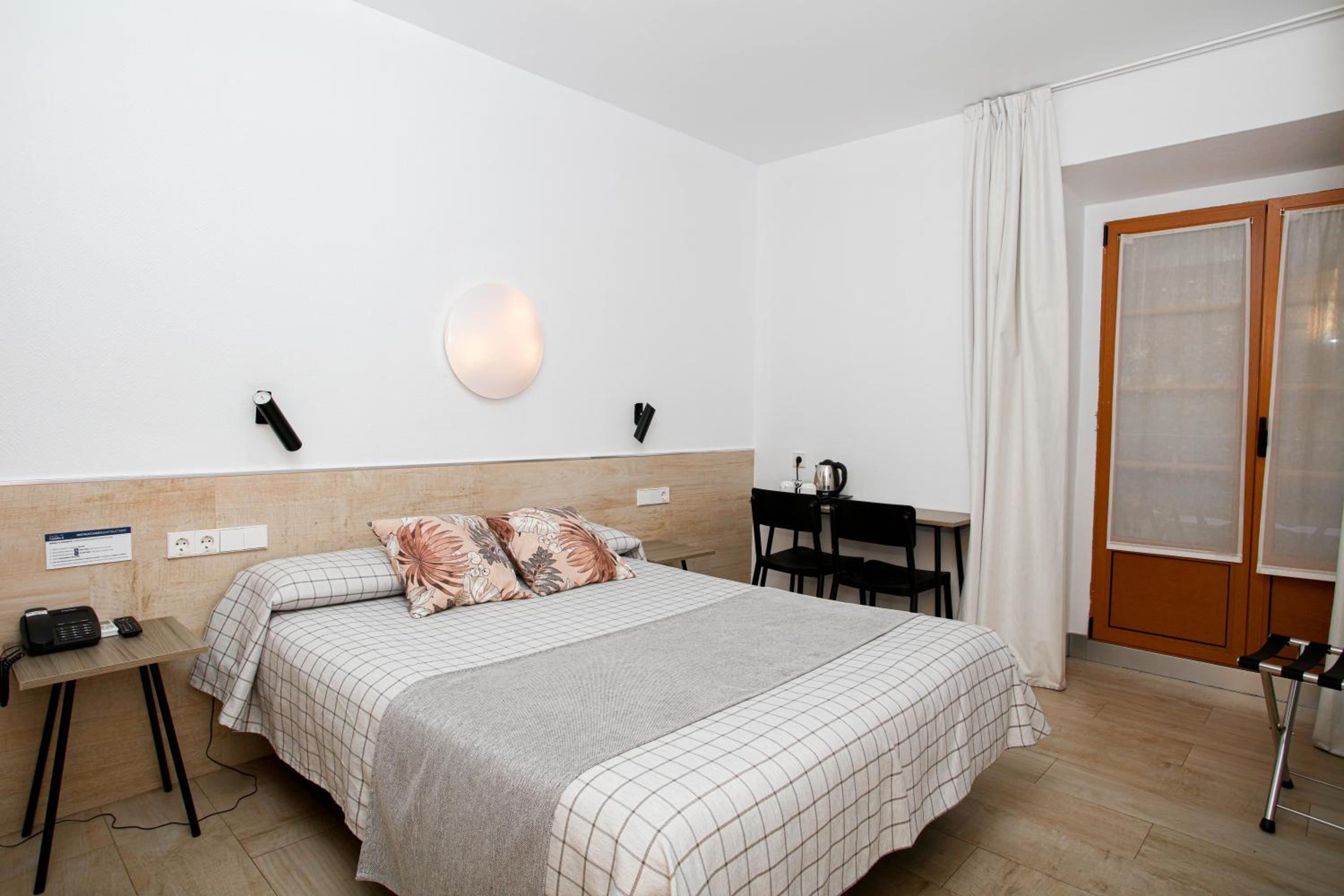 Hostal Castilla II Puerta del Sol