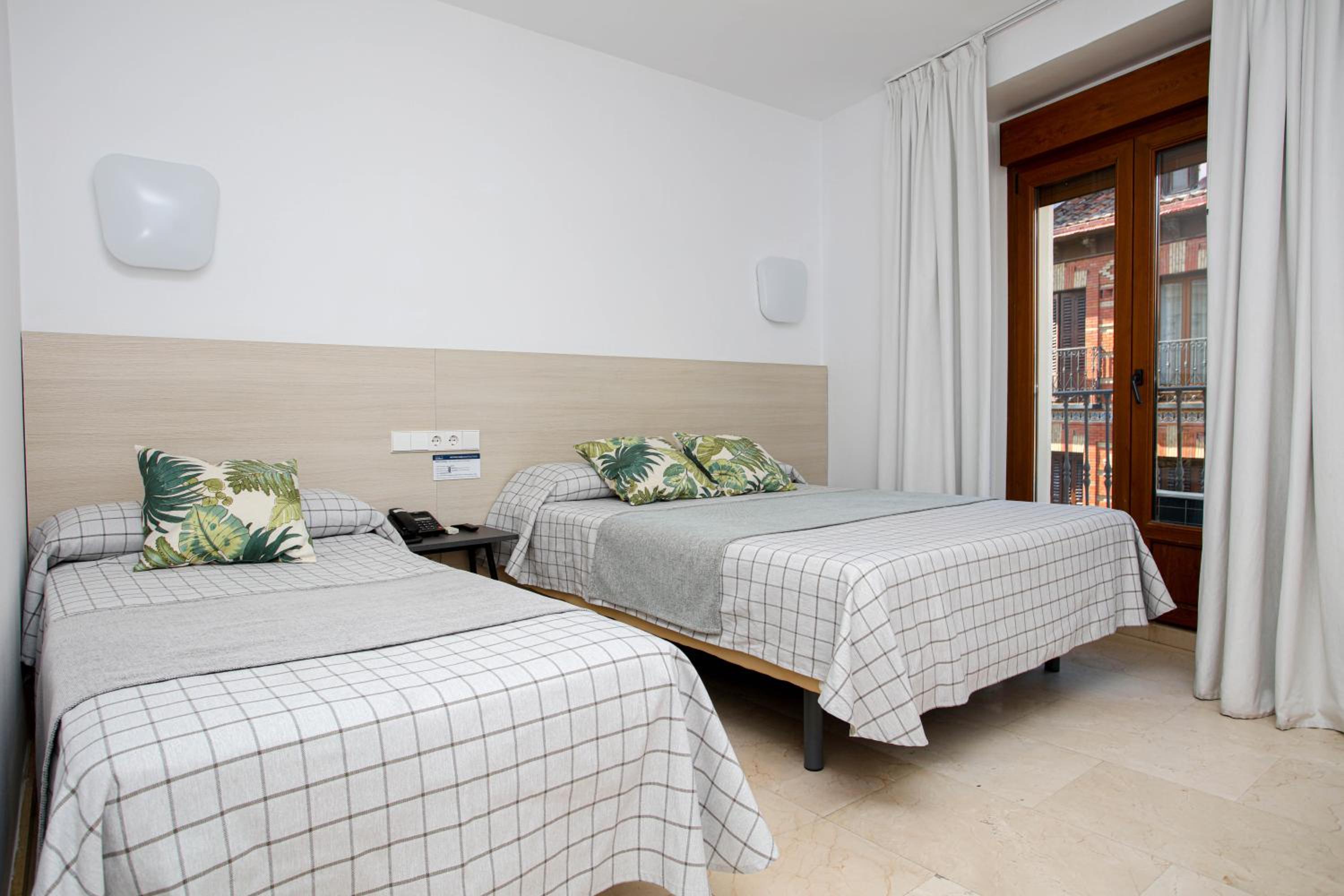 Hostal Castilla II Puerta del Sol