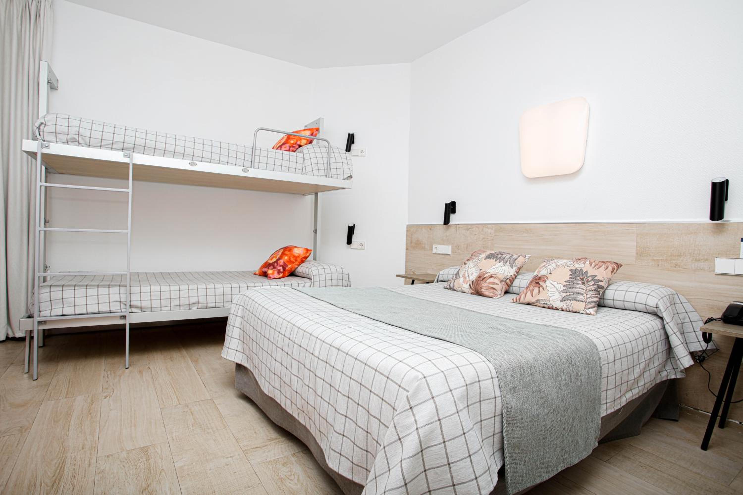 Hostal Castilla II Puerta del Sol