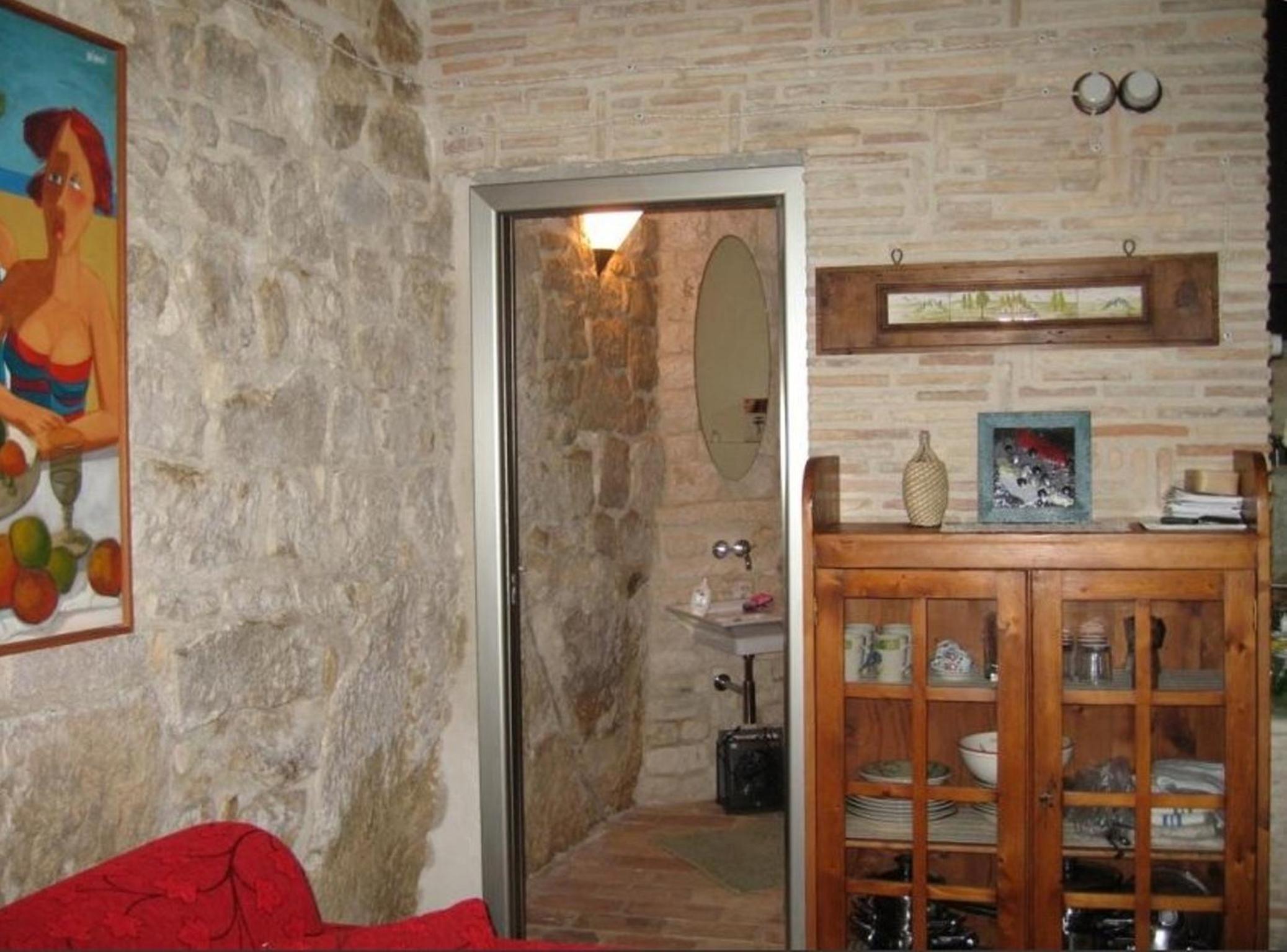 Photo 61