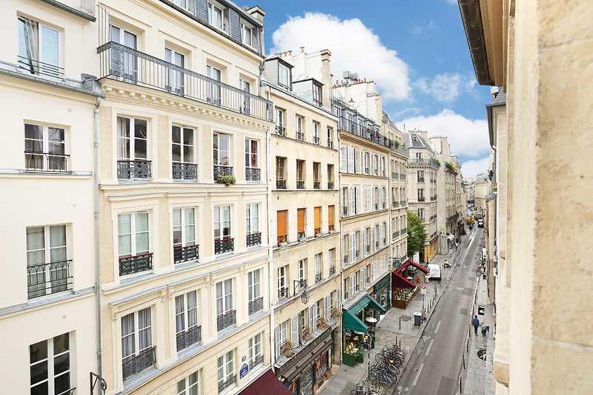 Residence central marais