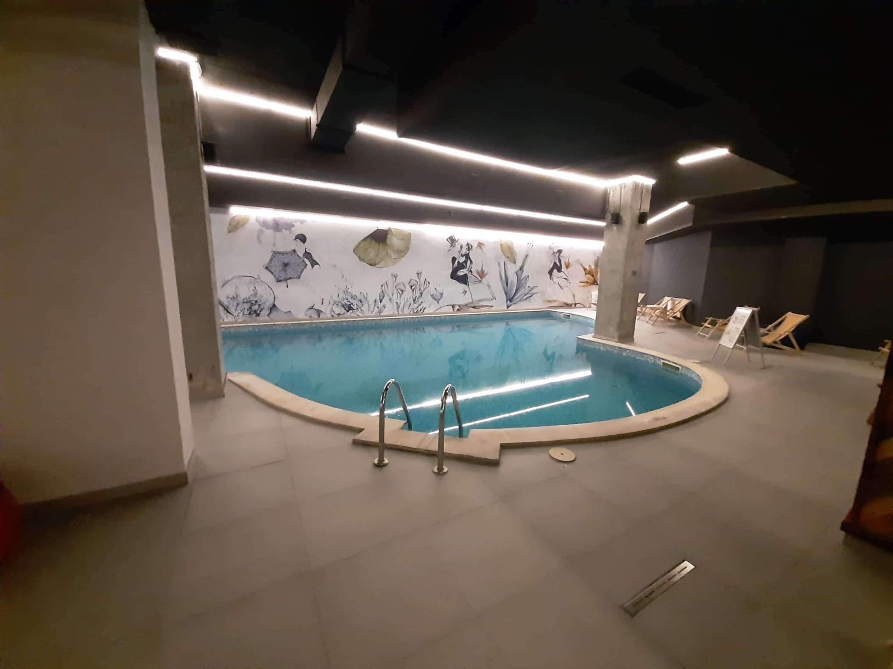 Flora Apartment 613