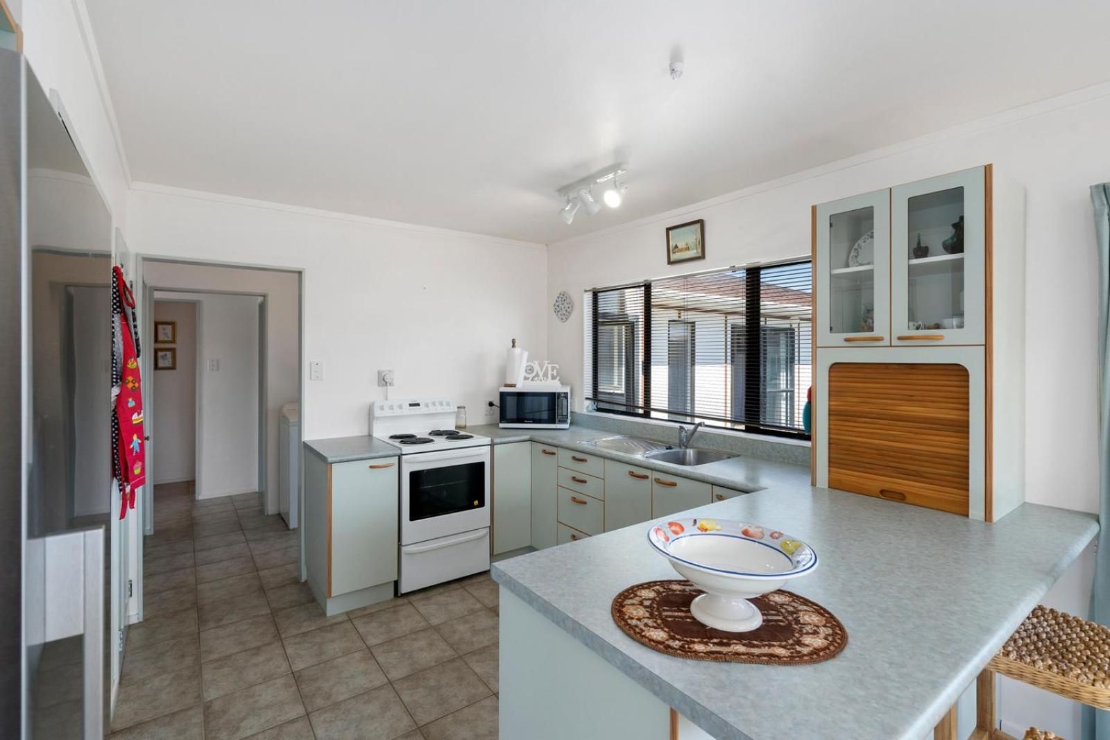 Hit The Beach - Waitarere Beach Holiday Home view 5
