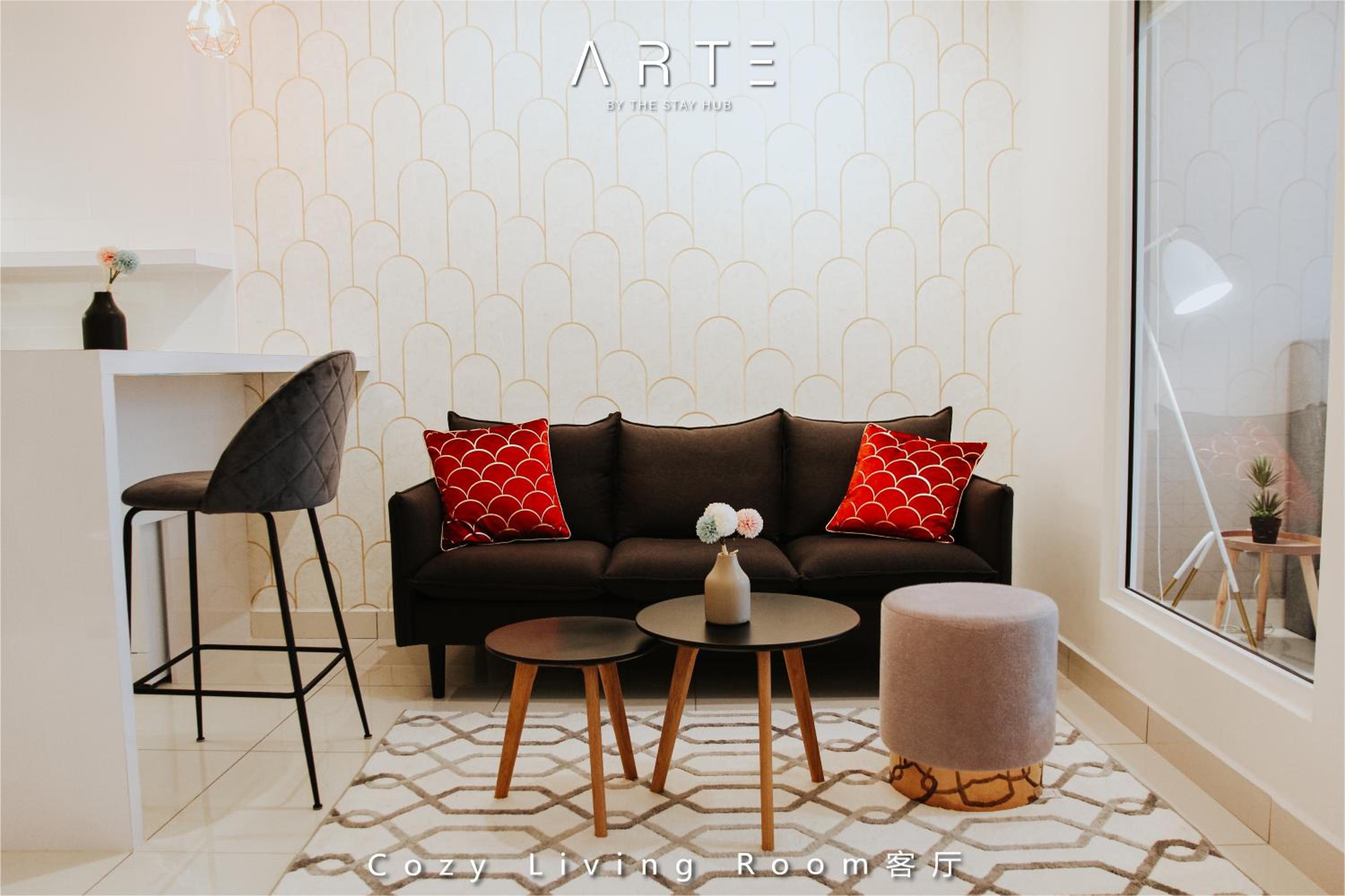 Arte Mont Kiara Luxury Suite with Heated Jacuzzi Pods - Free Parking - Next to MITEC- by The Stay Hub