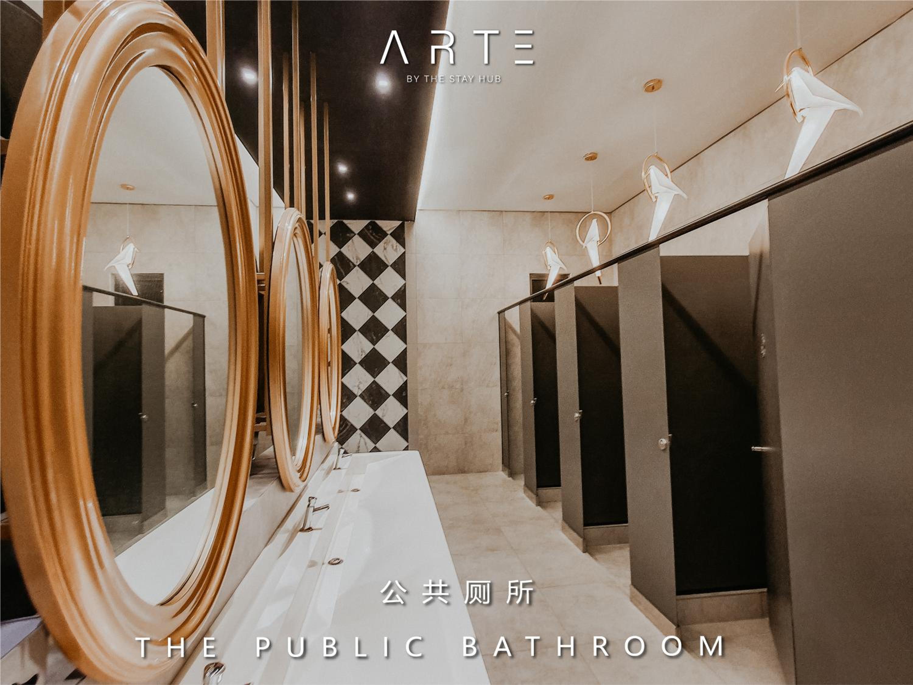 Arte Mont Kiara Luxury Suite with Heated Jacuzzi Pods - Free Parking - Next to MITEC- by The Stay Hub
