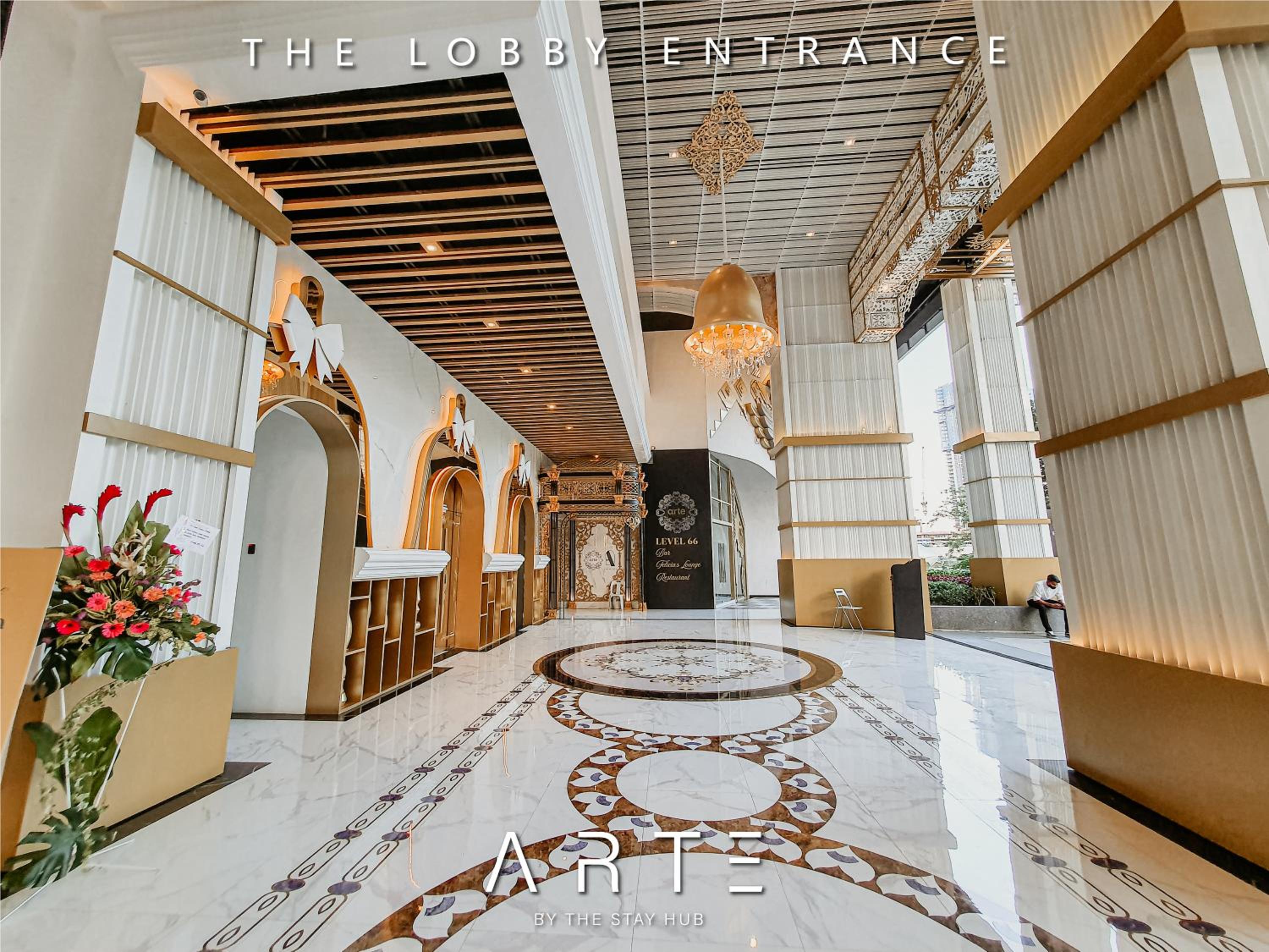 Arte Mont Kiara Luxury Suite with Heated Jacuzzi Pods - Free Parking - Next to MITEC- by The Stay Hub