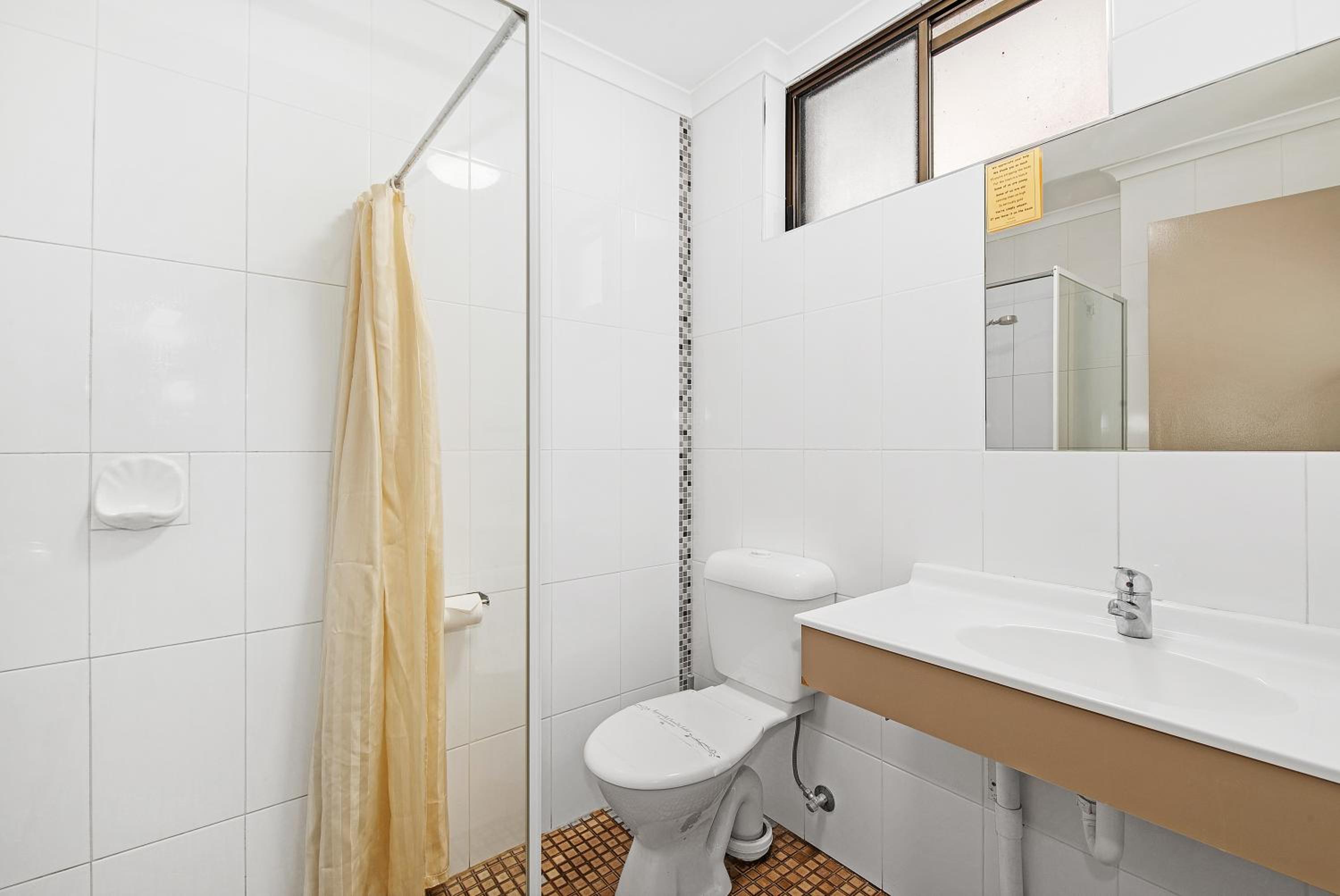 Golden Country Motel and Caravan Park